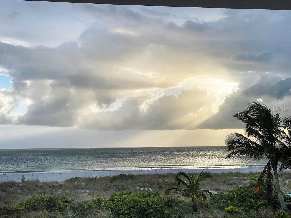 104 Sunset Lane Holmes Beach FL 34217 - GULF OF MEXICO A4674426 image34