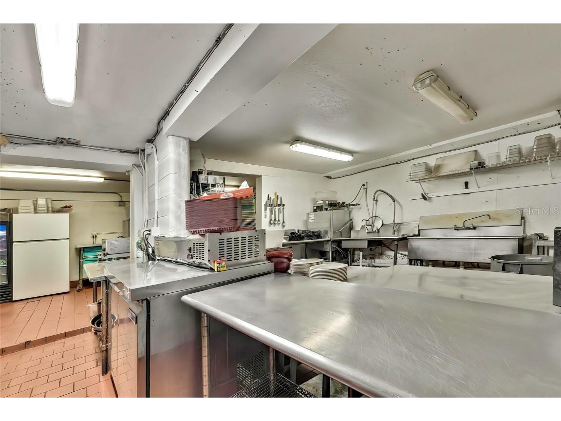 104 Us Highway 41 S Inverness FL 34450 W7870480 image26