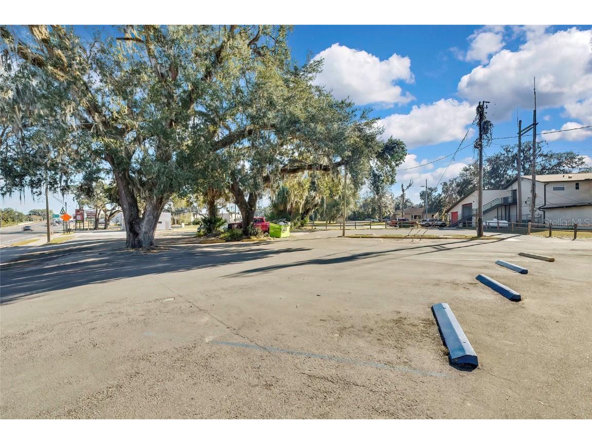 104 Us Highway 41 S Inverness FL 34450 W7870480 image5