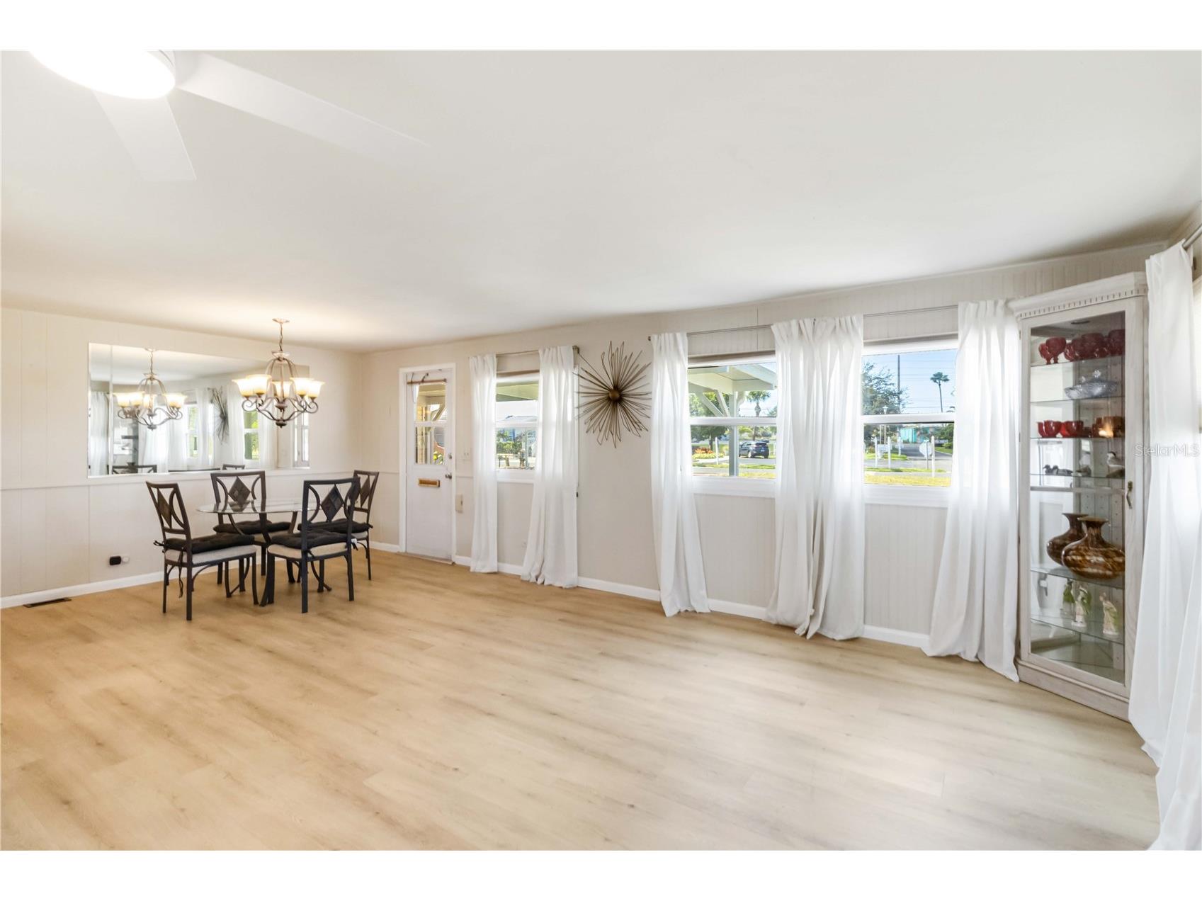 104 Via Veneto Venice FL 34285 A4668799 image9