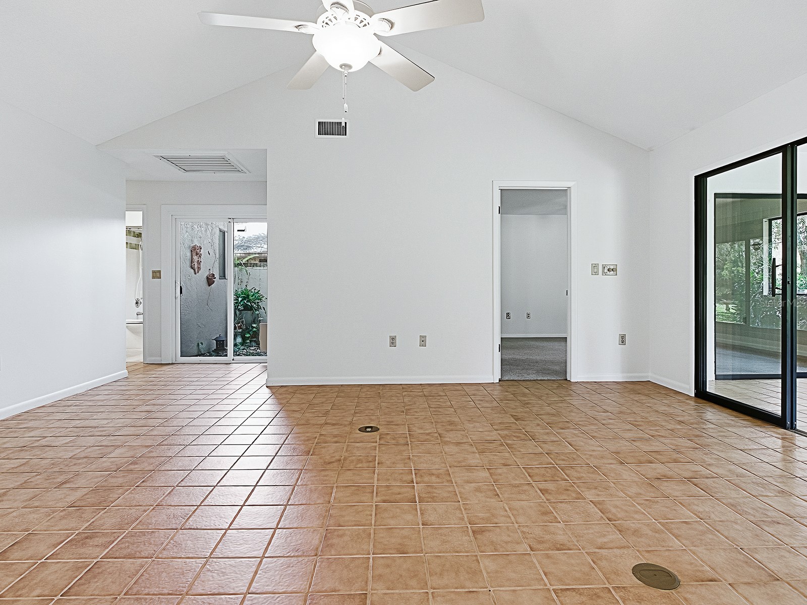 104 Waterwood Drive Yalaha FL 34797 - LAKE HARRIS G5107033 image14