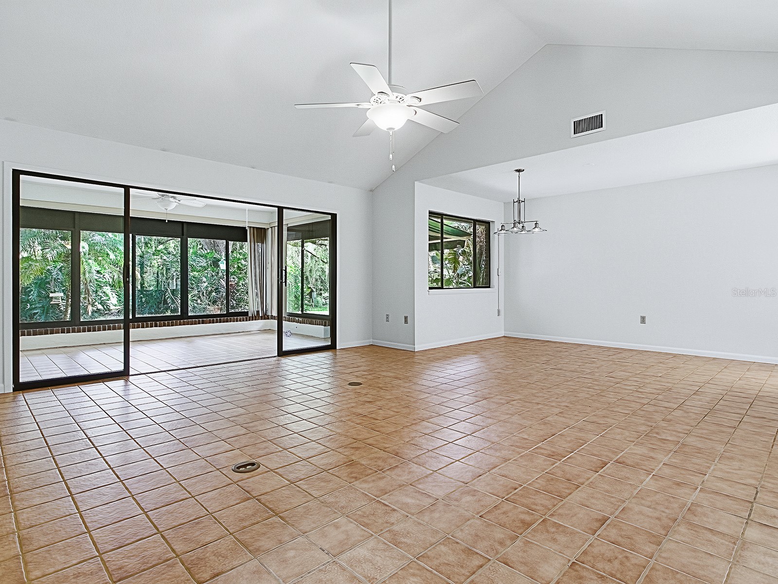 104 Waterwood Drive Yalaha FL 34797 - LAKE HARRIS G5107033 image15