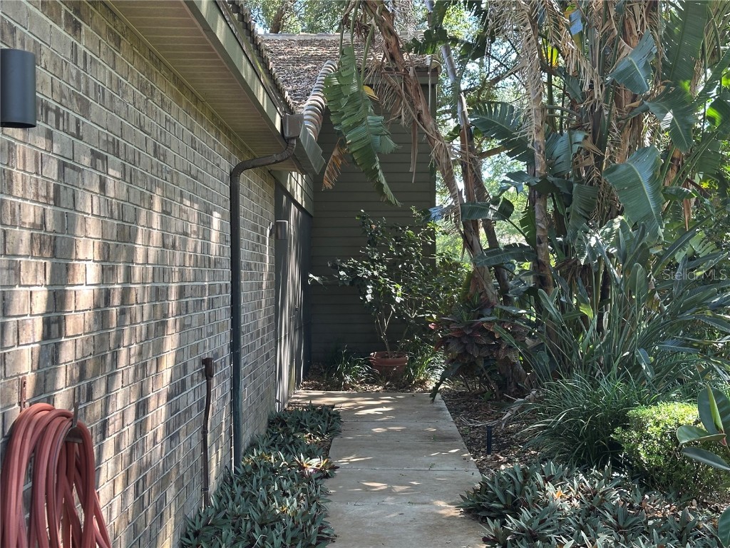 104 Woden Way Winter Haven FL 33884 - LAKE ELOISE P4934554 image3