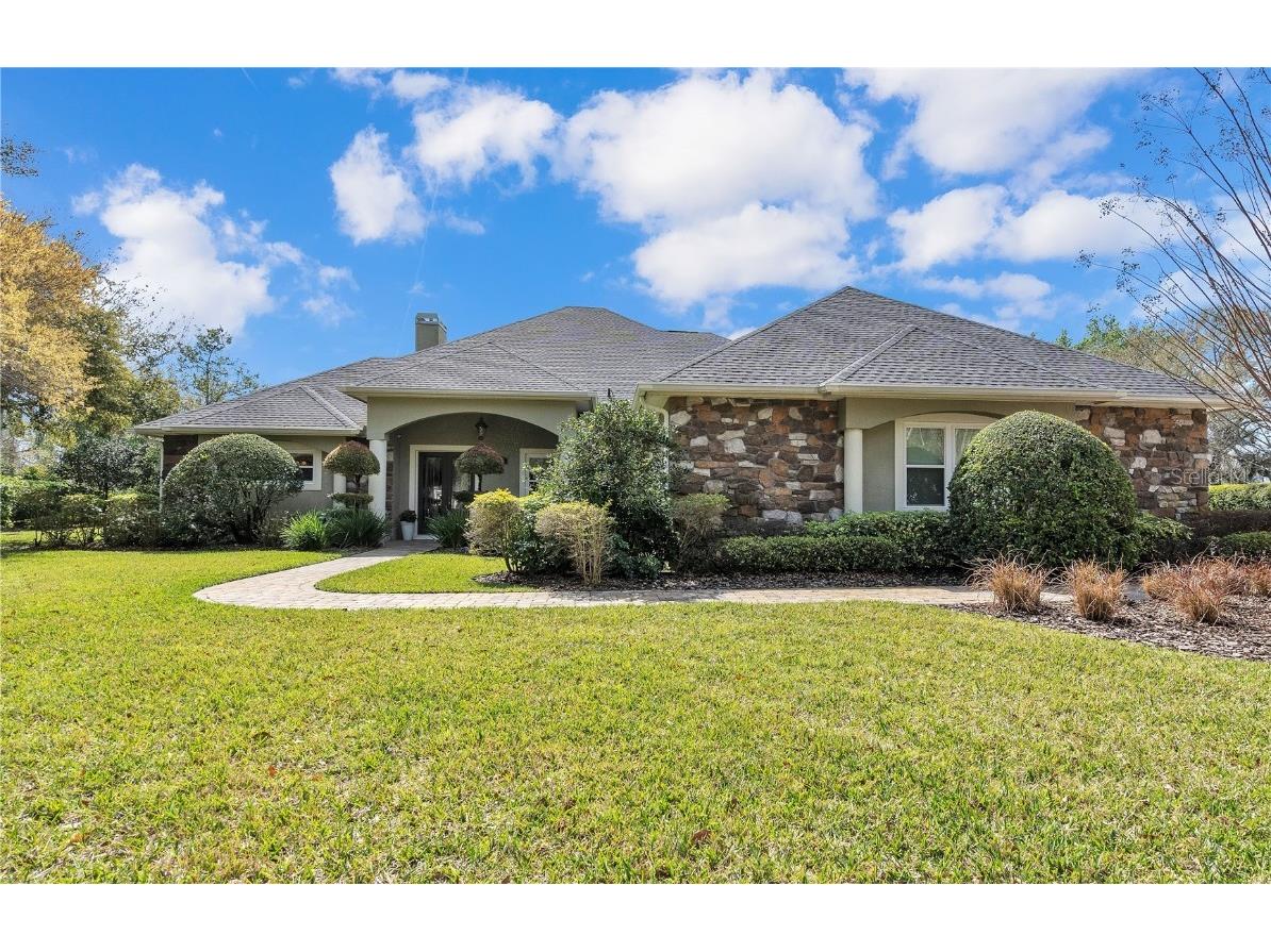 104 Wyndham Drive Winter Haven FL 33884 P4929402 image1