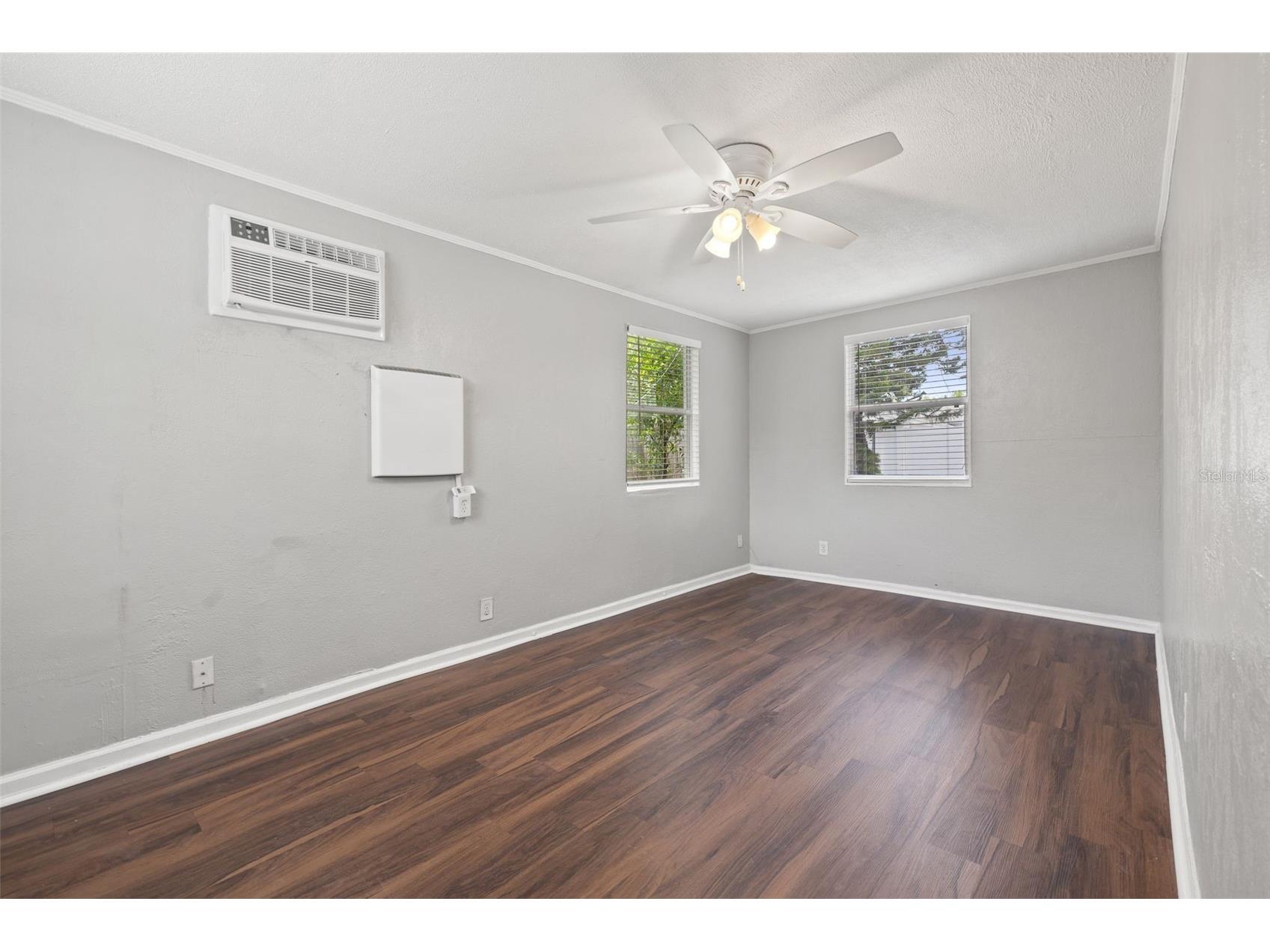 1040 19th Avenue N Saint Petersburg FL 33704 A4662987 image16