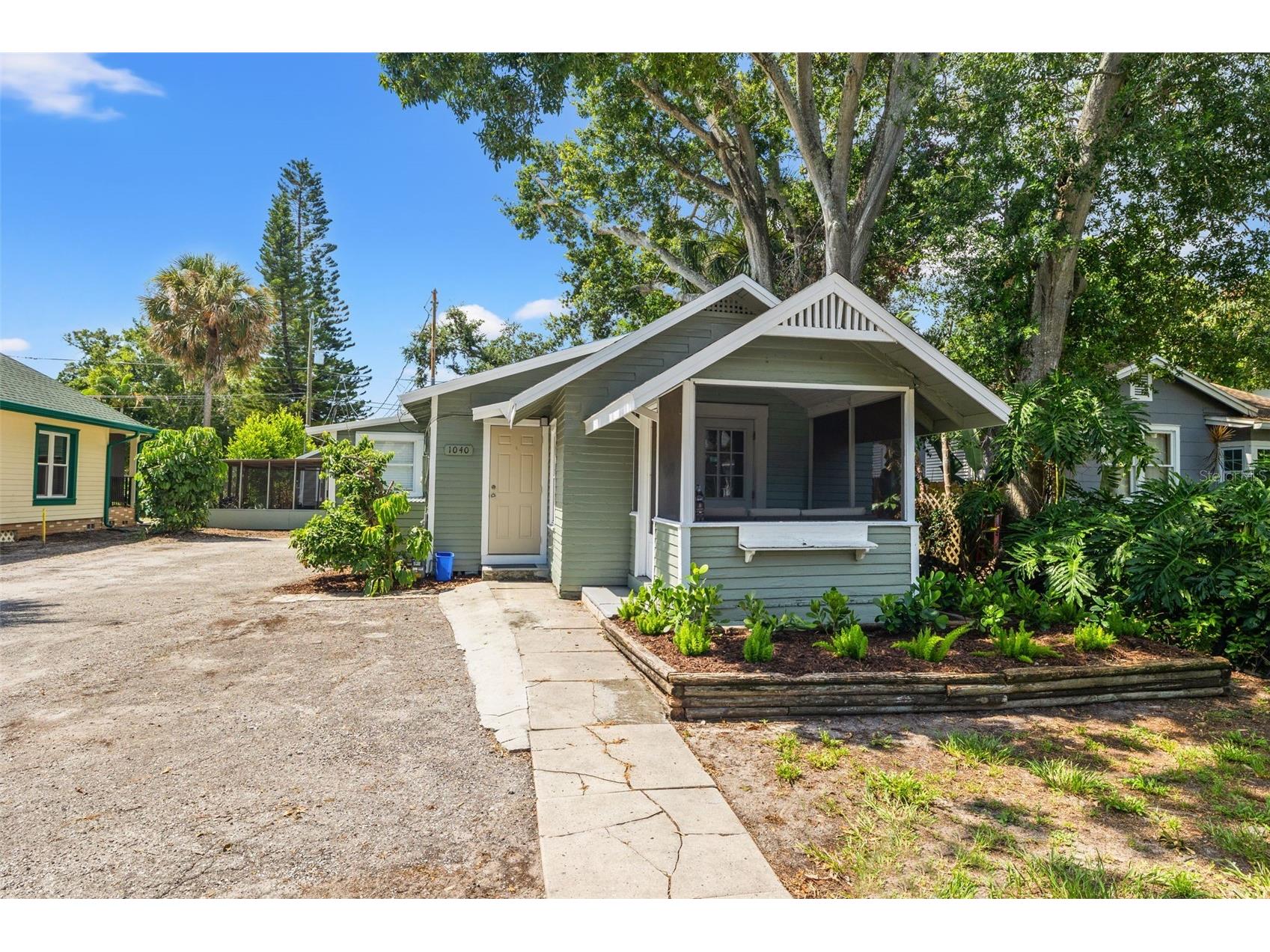 1040 19th Avenue N Saint Petersburg FL 33704 A4662987 image2