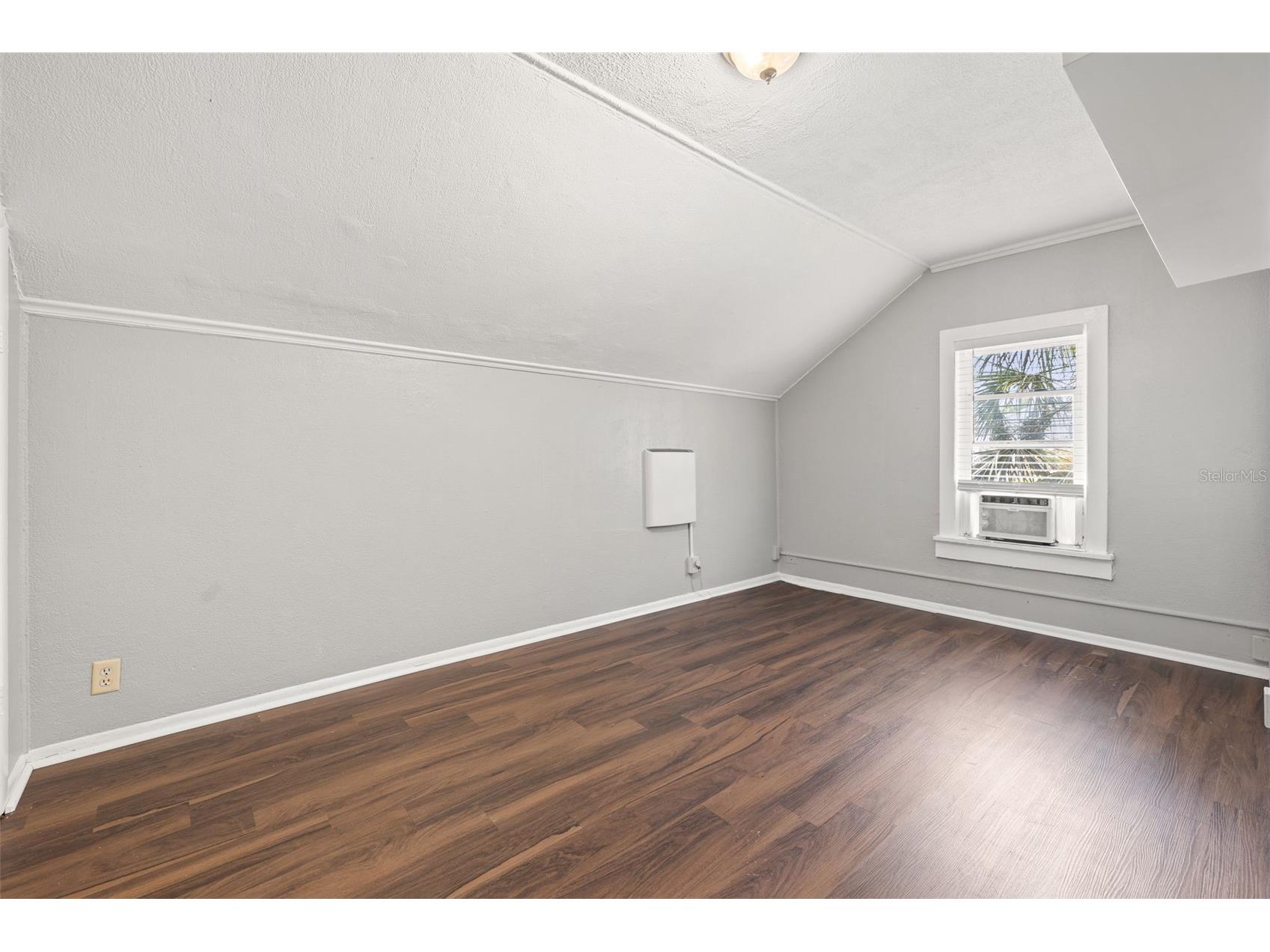 1040 19th Avenue N Saint Petersburg FL 33704 A4662987 image28
