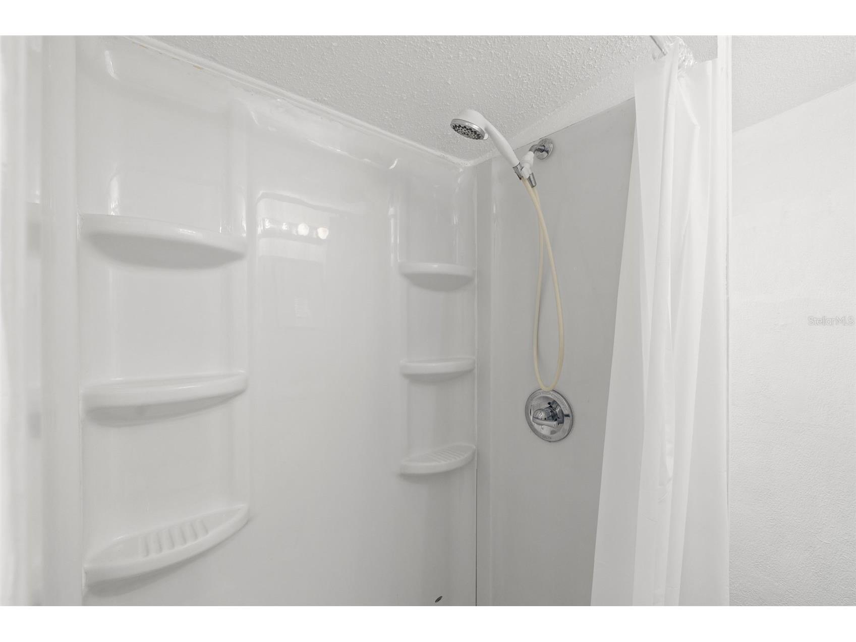 1040 19th Avenue N Saint Petersburg FL 33704 A4662987 image30