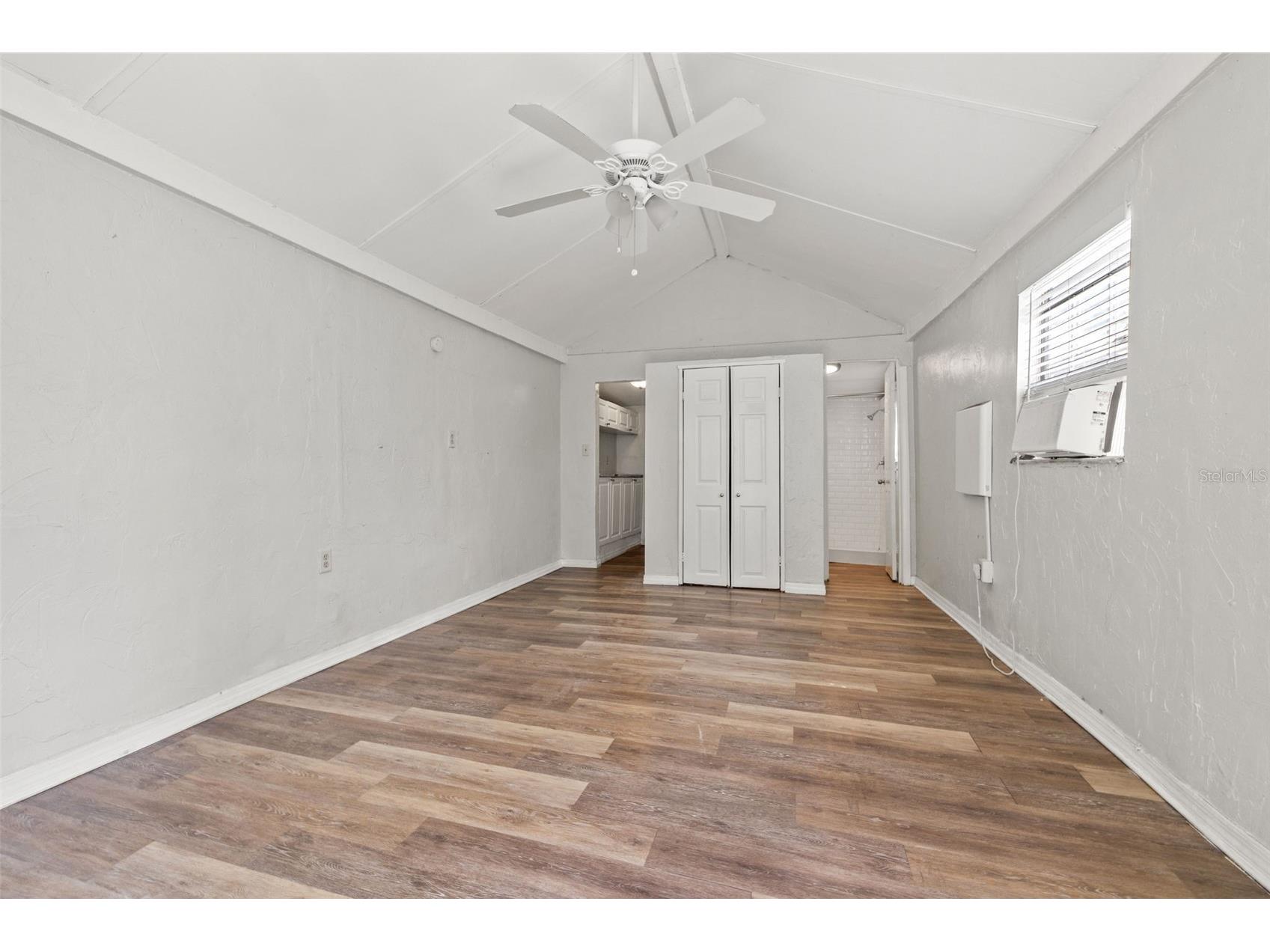 1040 19th Avenue N Saint Petersburg FL 33704 A4662987 image32
