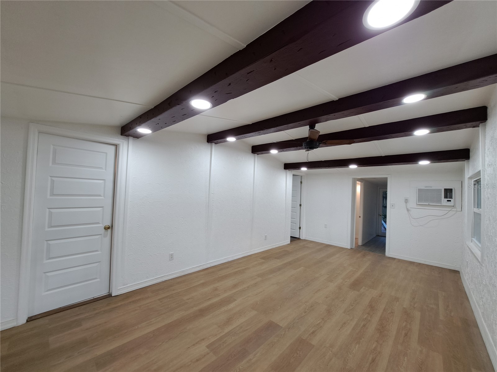 1040 65th Street S South Pasadena FL 33707 TB8422462 image10