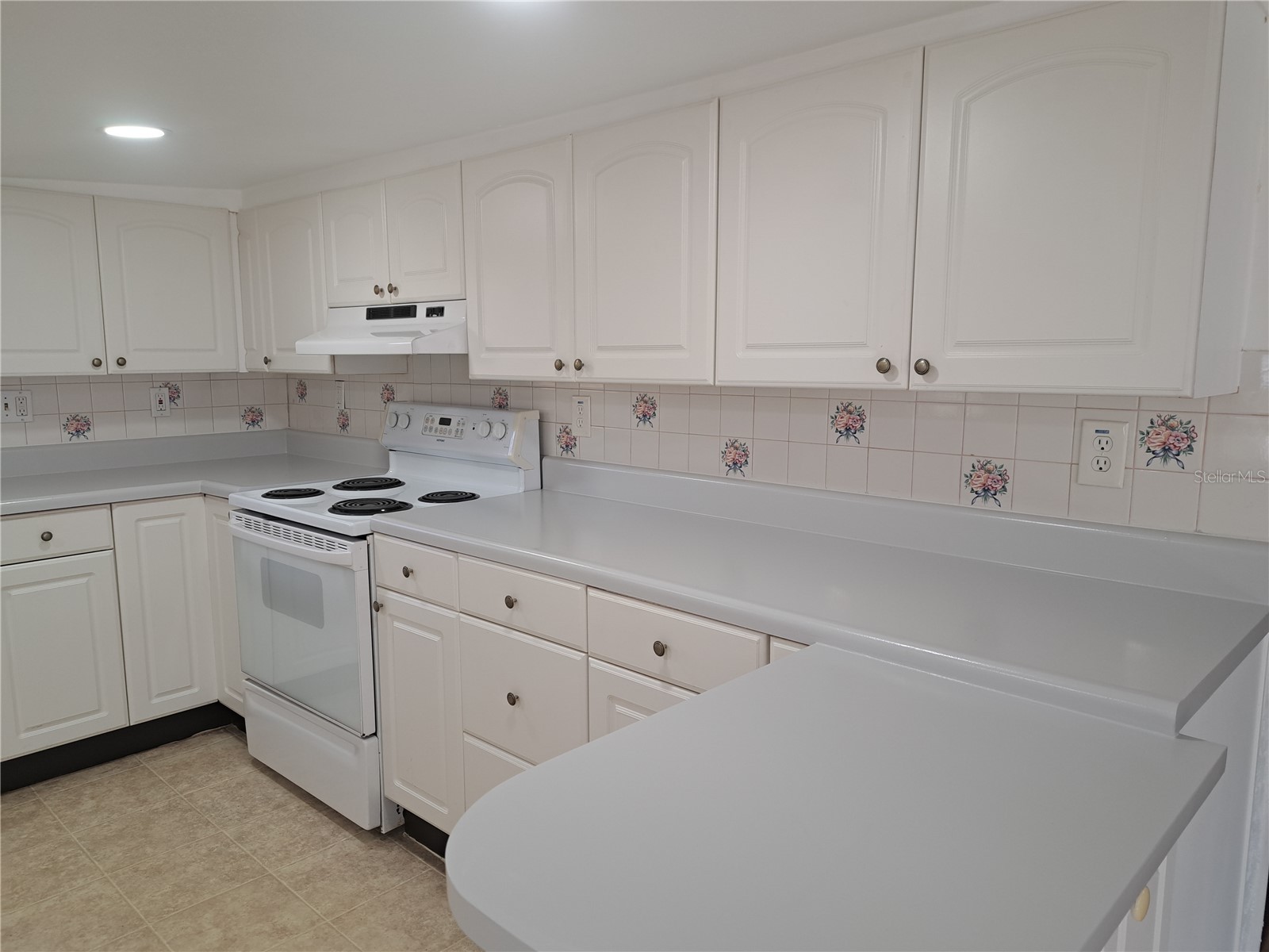 1040 65th Street S South Pasadena FL 33707 TB8422462 image17