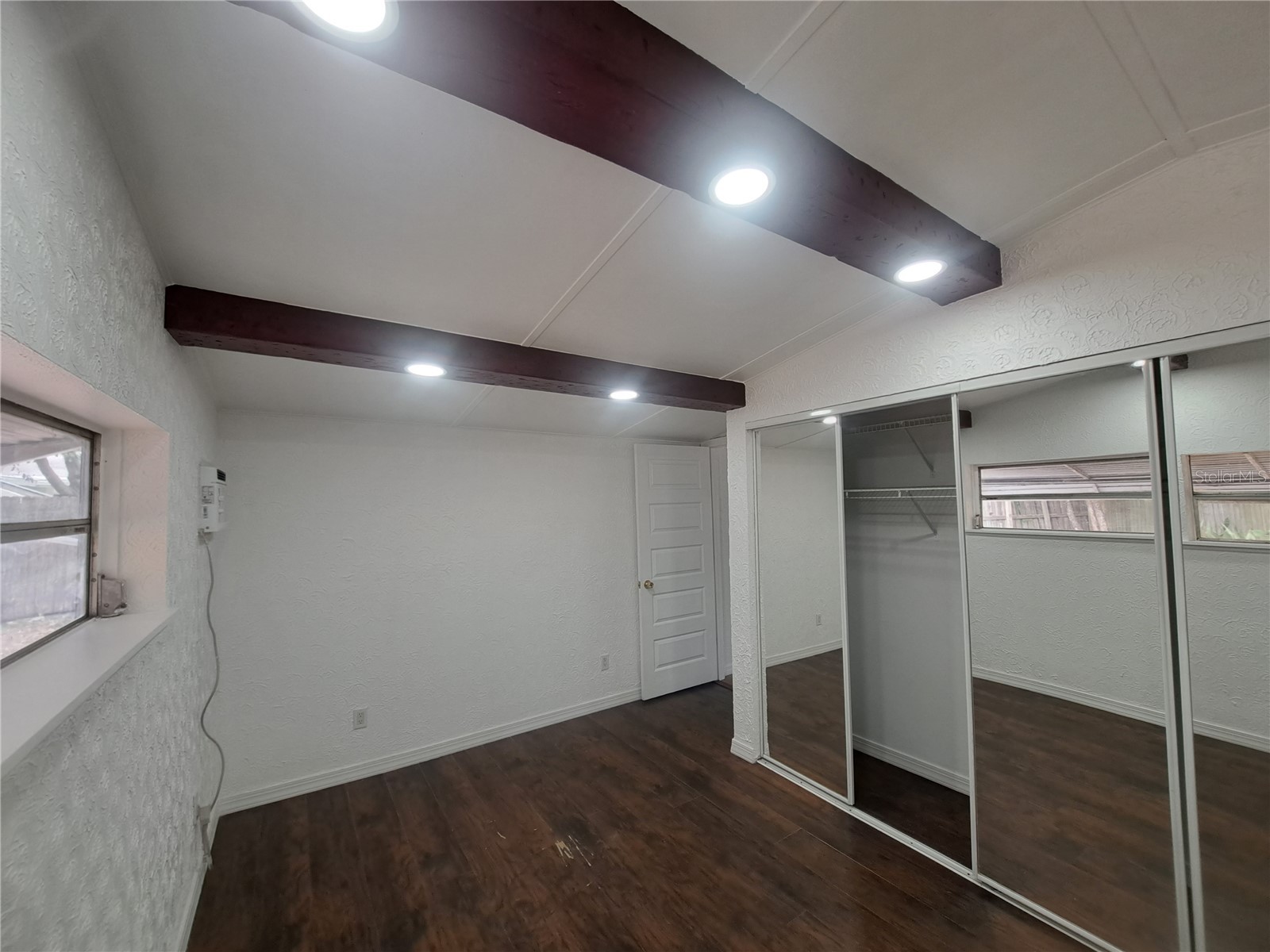 1040 65th Street S South Pasadena FL 33707 TB8422462 image19