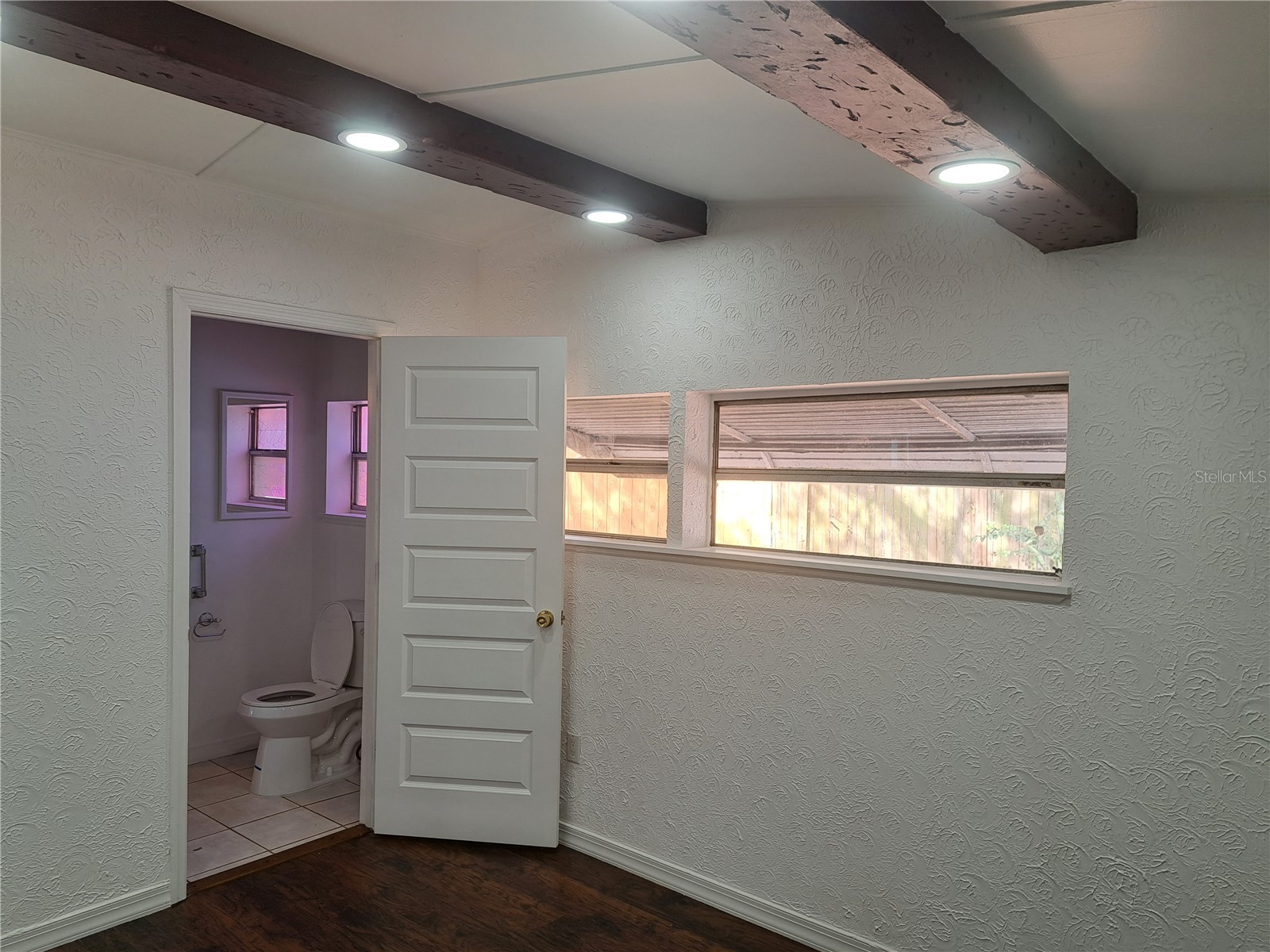 1040 65th Street S South Pasadena FL 33707 TB8422462 image20