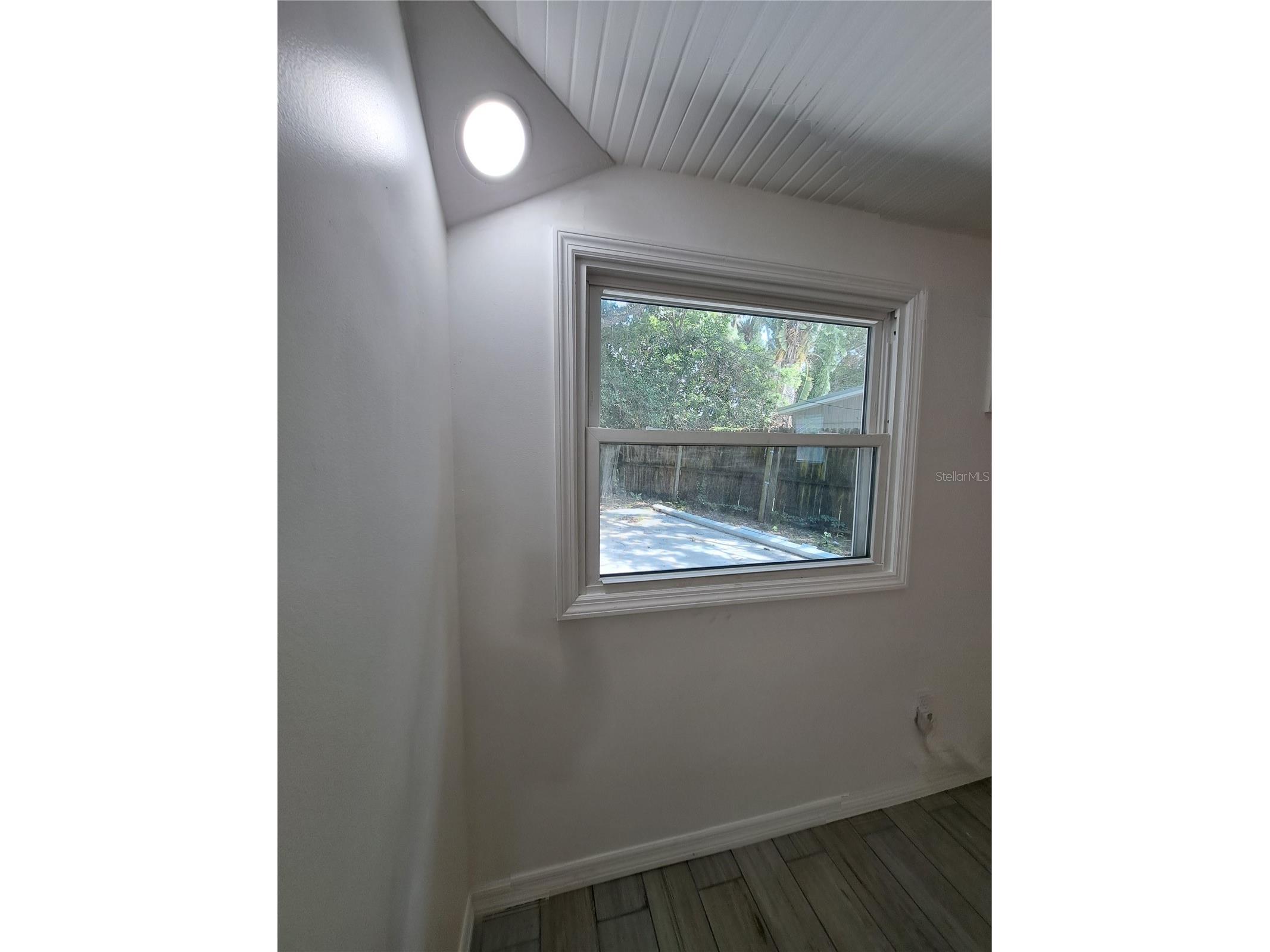 1040 65th Street S South Pasadena FL 33707 TB8422462 image28