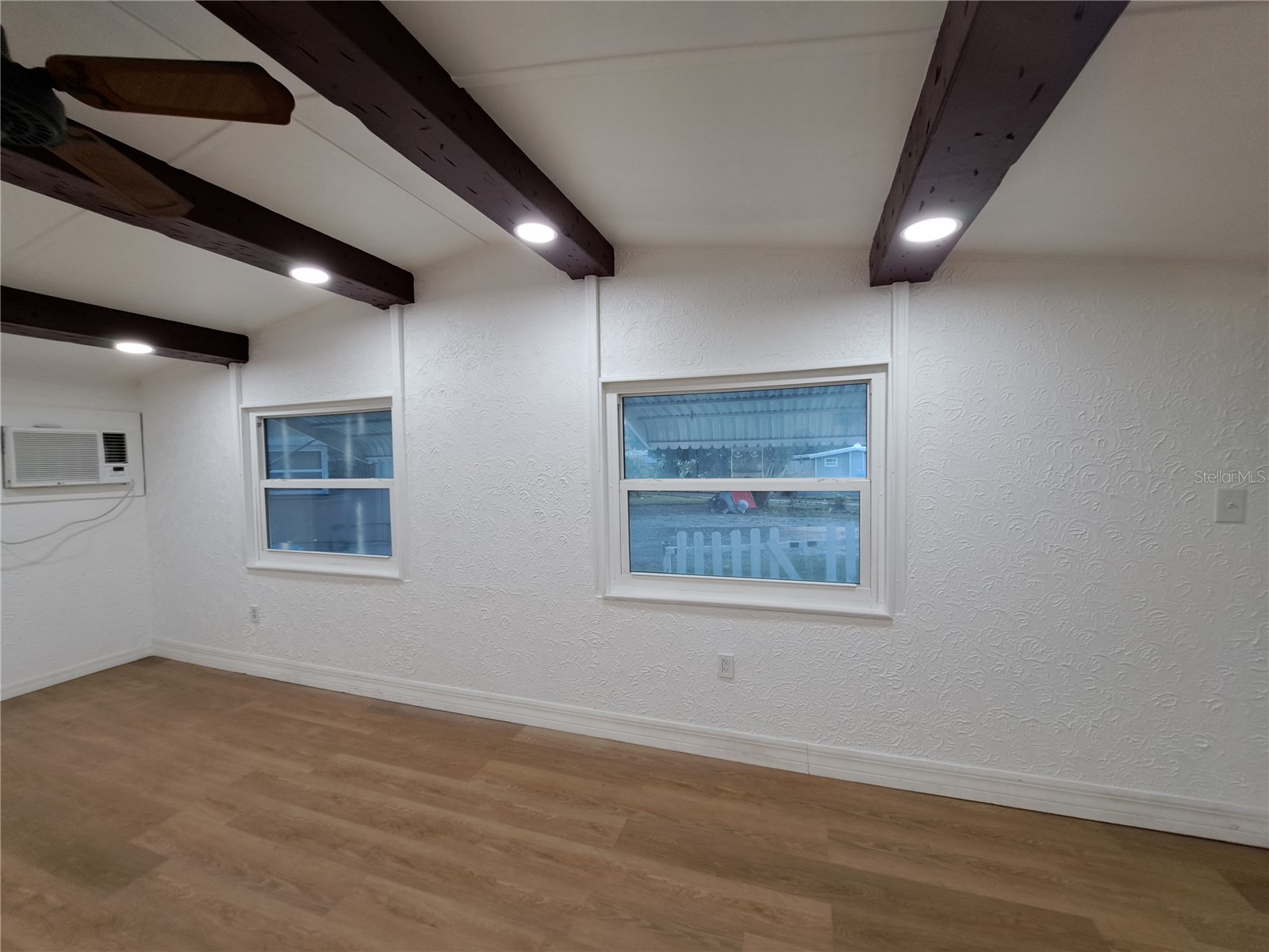 1040 65th Street S South Pasadena FL 33707 TB8422462 image7