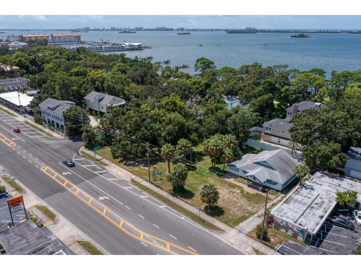 1040 Broadway Dunedin FL 34698 TB8338172 image3