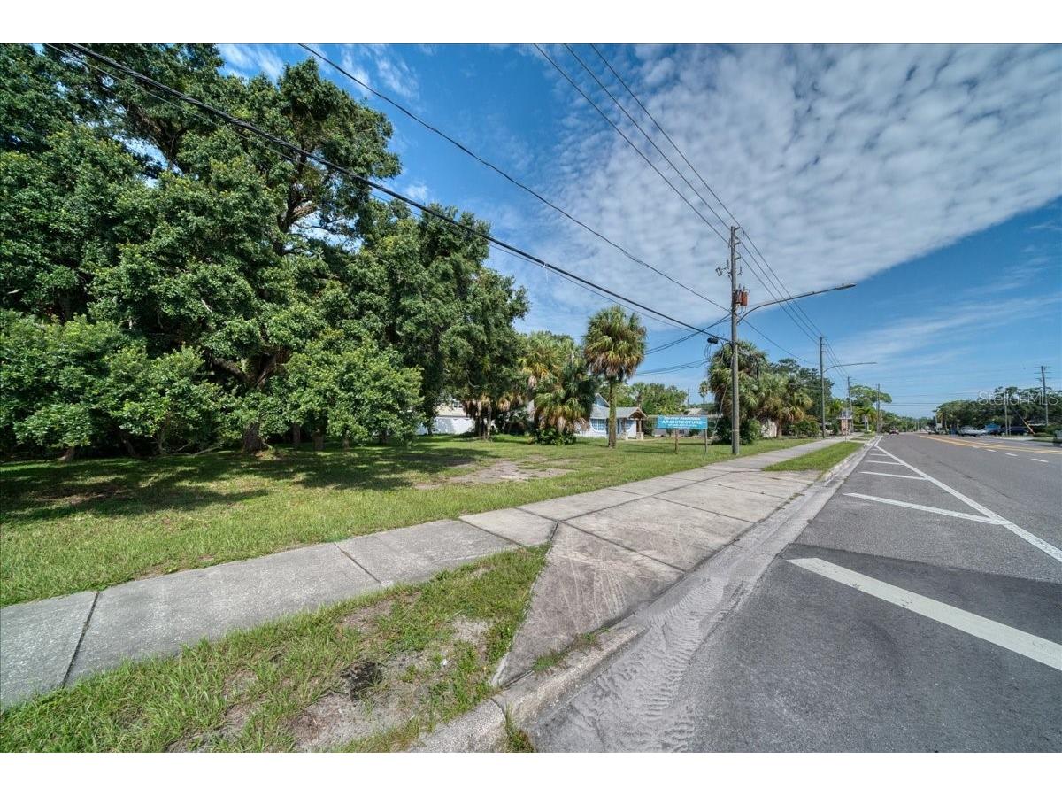 1040 Broadway Dunedin FL 34698 TB8475037 image21