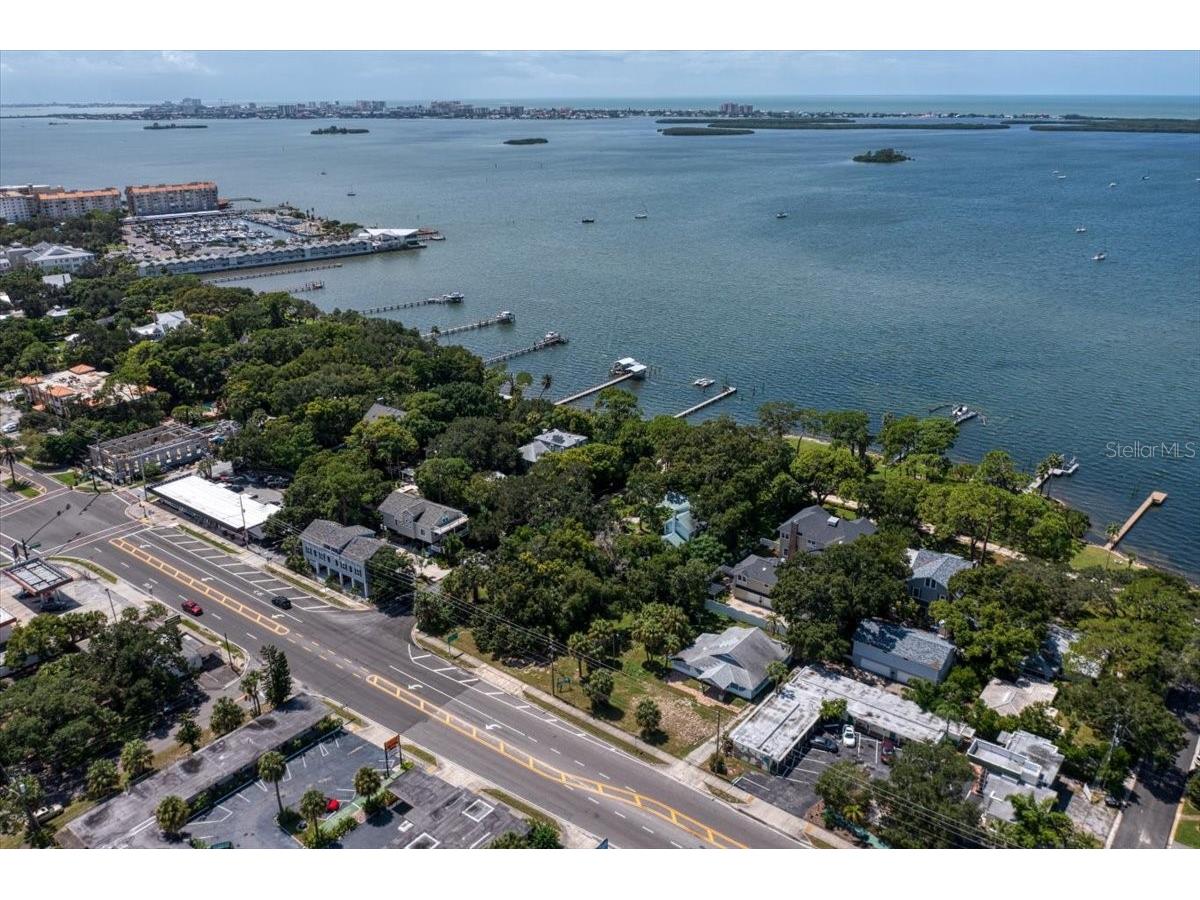 1040 Broadway Dunedin FL 34698 TB8475037 image4