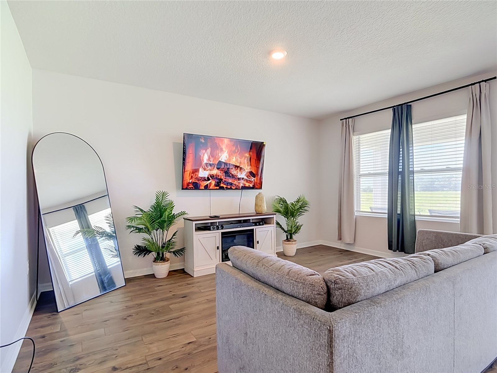 1040 Cambridge Drive Winter Haven FL 33881 OM727915 image11