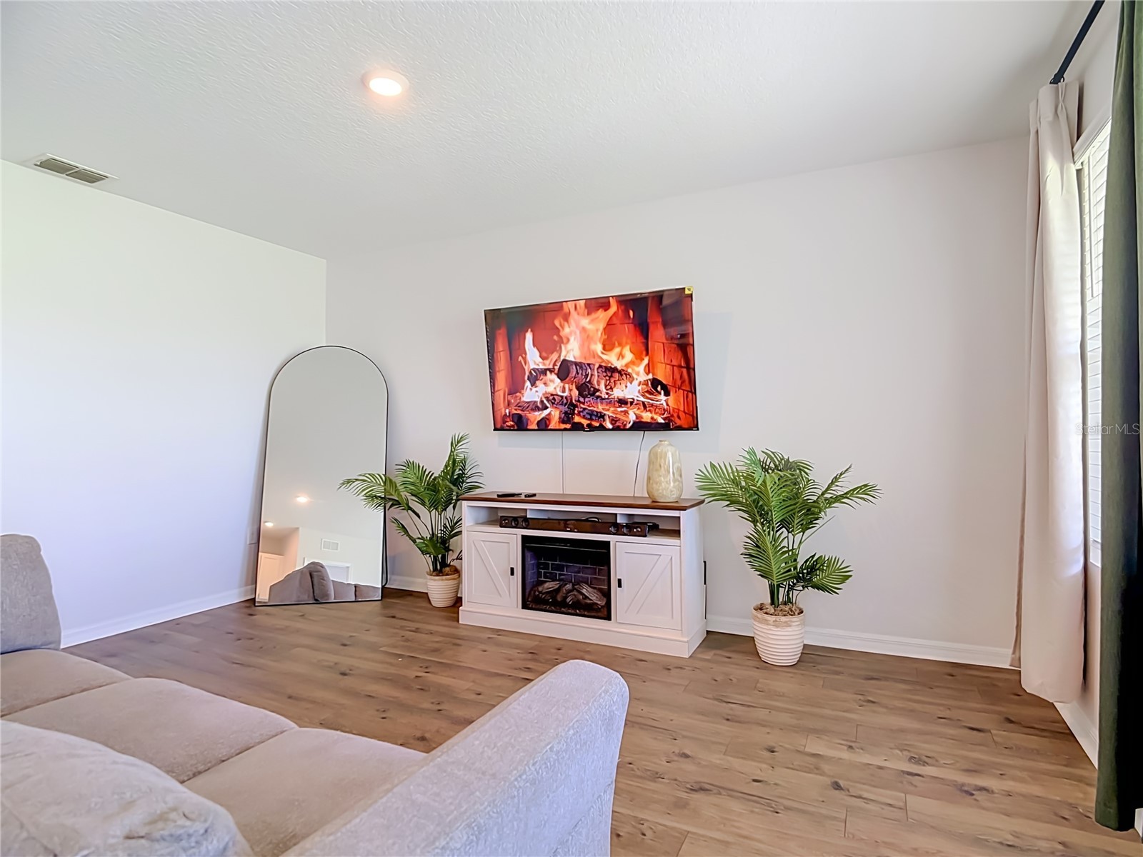 1040 Cambridge Drive Winter Haven FL 33881 OM727915 image12