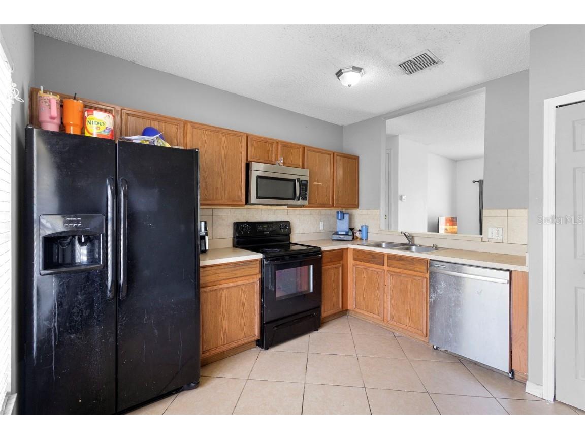 1040 Cannock Drive Kissimmee FL 34758 O6325935 image2