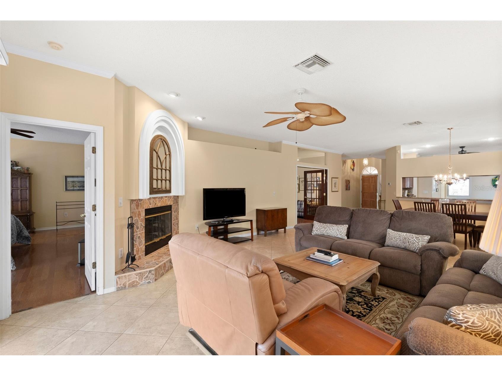 1040 Dartford Drive Tarpon Springs FL 34688 TB8475724 image11