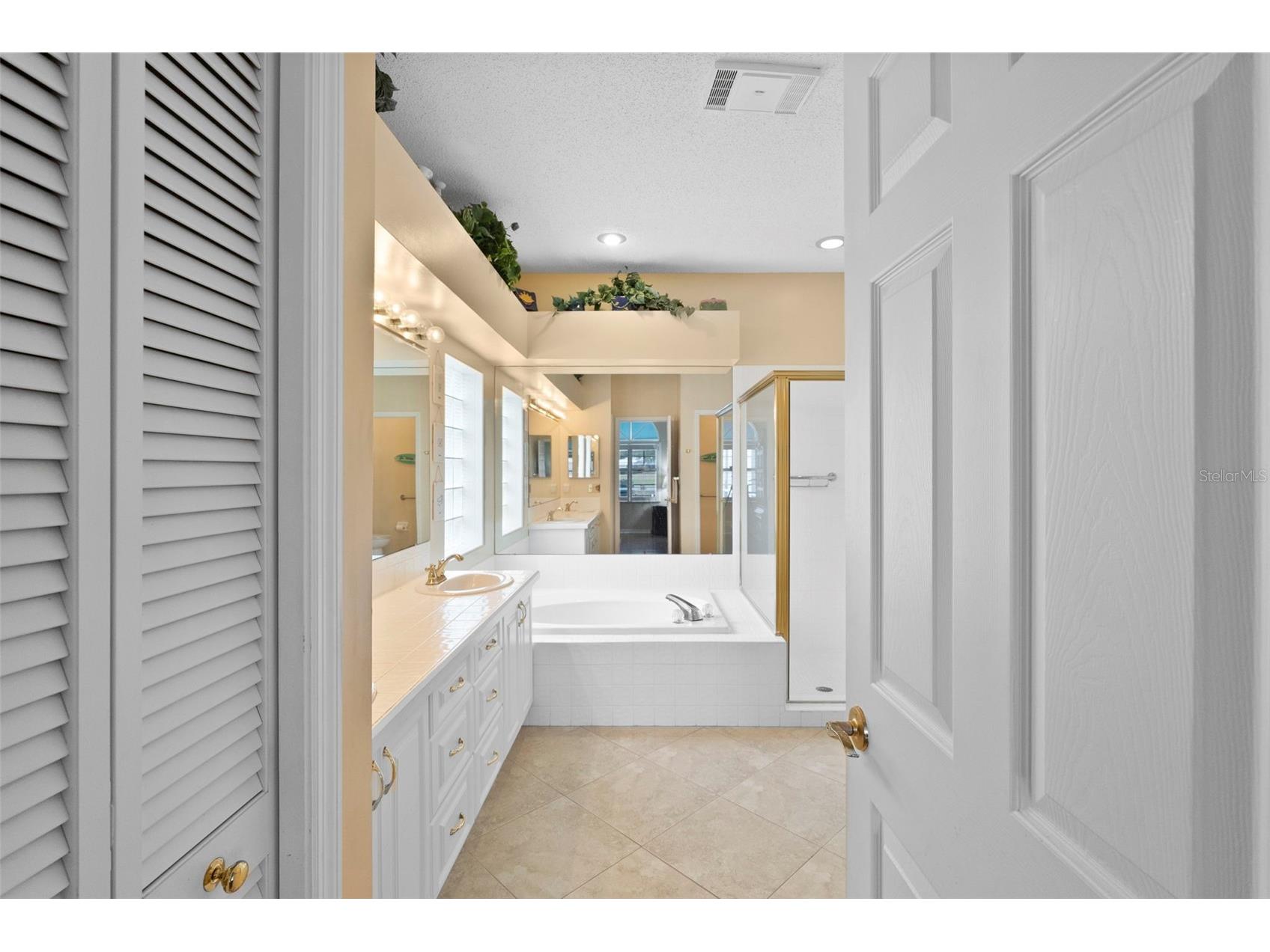 1040 Dartford Drive Tarpon Springs FL 34688 TB8475724 image18
