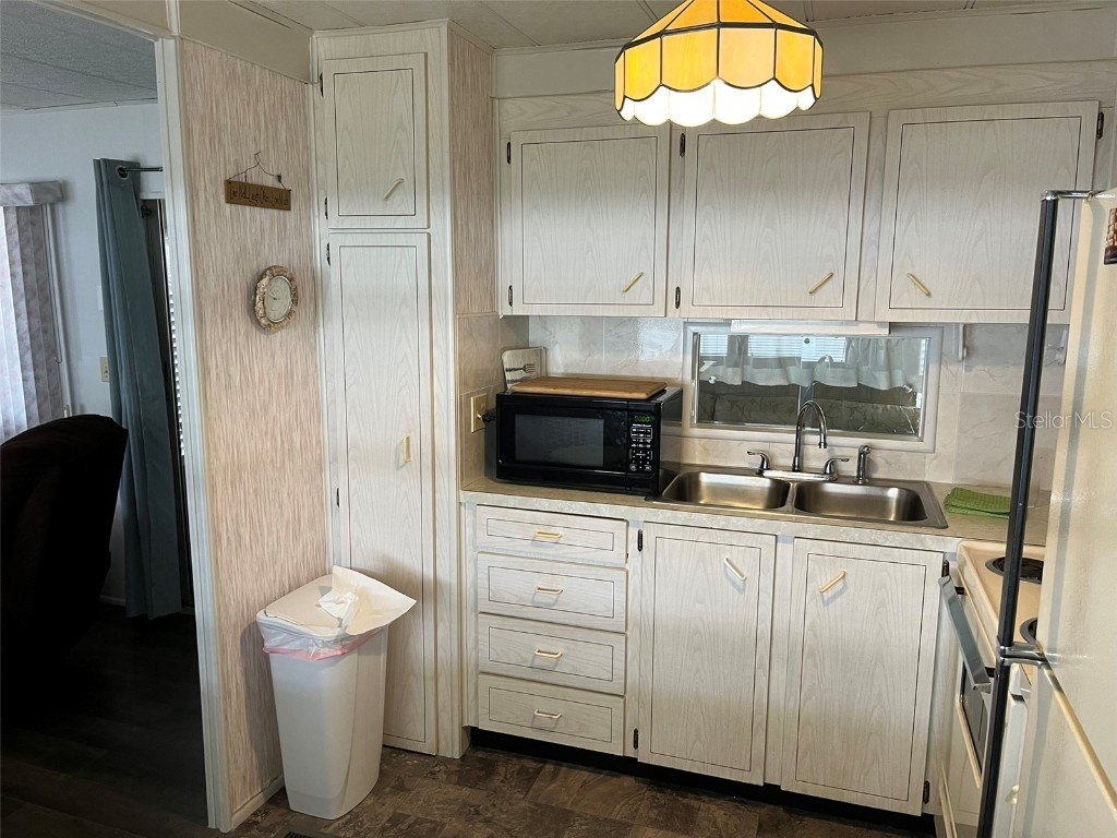 1040 Main Street #192 Dunedin FL 34698 TB8433212 image13