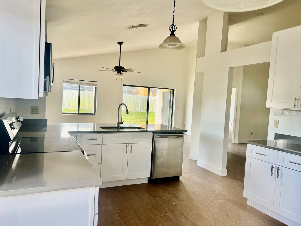 1040 Manigan Avenue Oviedo FL 32765 S5136602 image7