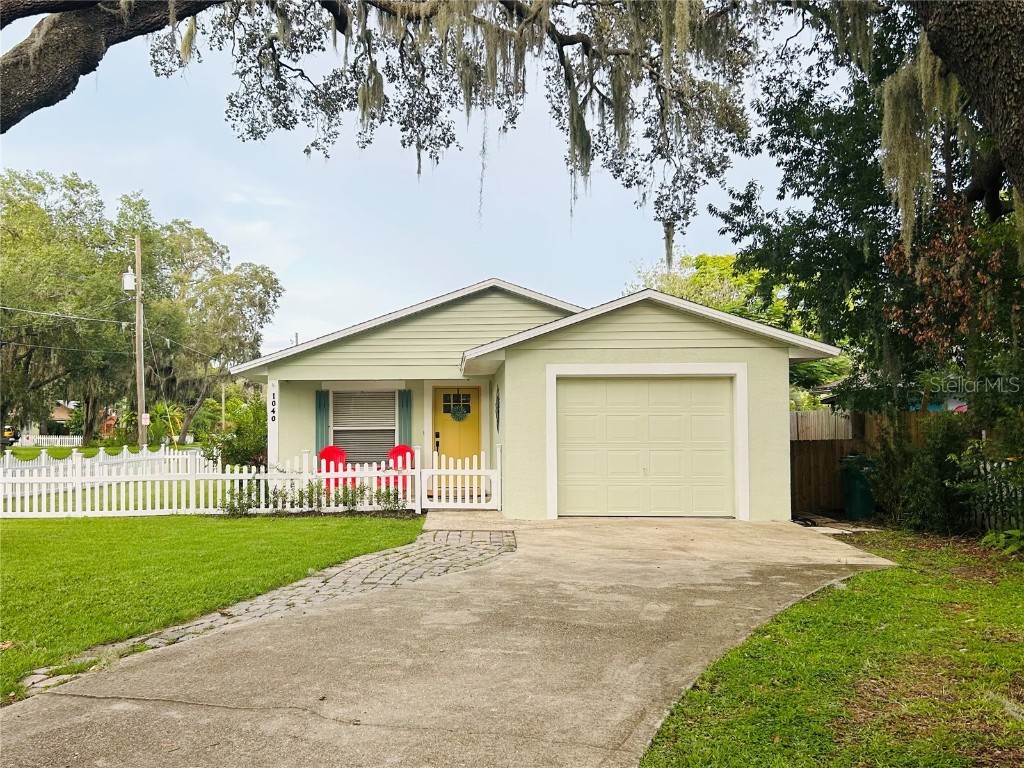 1040 N Clayton Street Mount Dora FL 32757 O6305993 image1