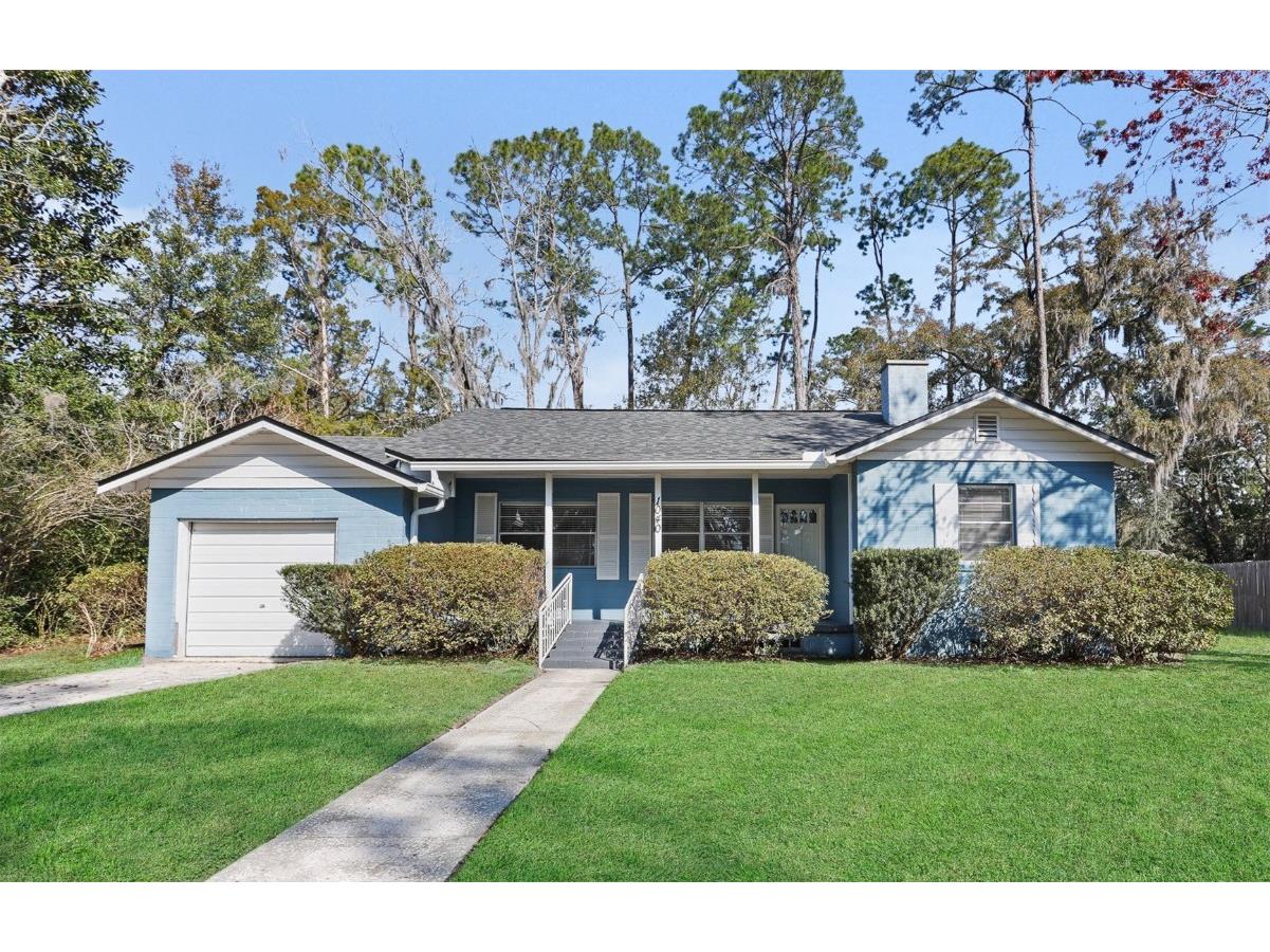 1040 NE 13th Place Gainesville FL 32601 GC528080 image1