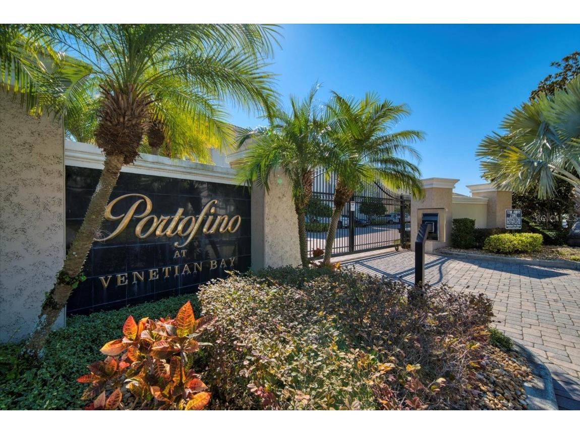 1040 Paseo Del Rio NE Saint Petersburg FL 33702 - MASTERS BAYOU U8188850 image1