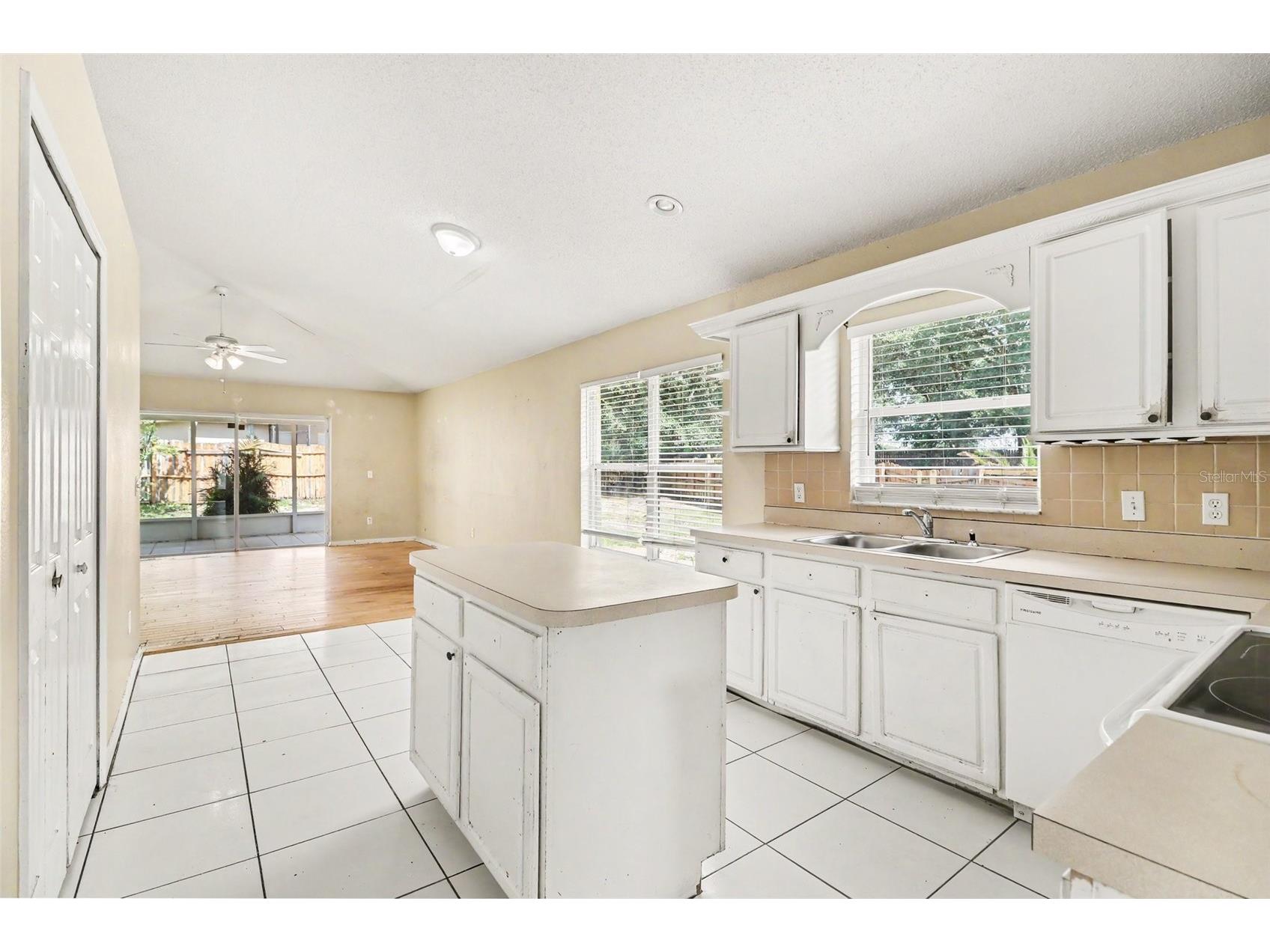 1040 Pineview Court Apopka FL 32712 O6409033 image8