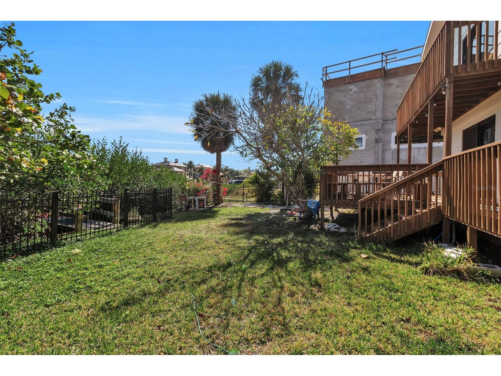 1040 Sylvan Drive Sarasota FL 34234 - WHITAKER BAYOU A4687776 image13