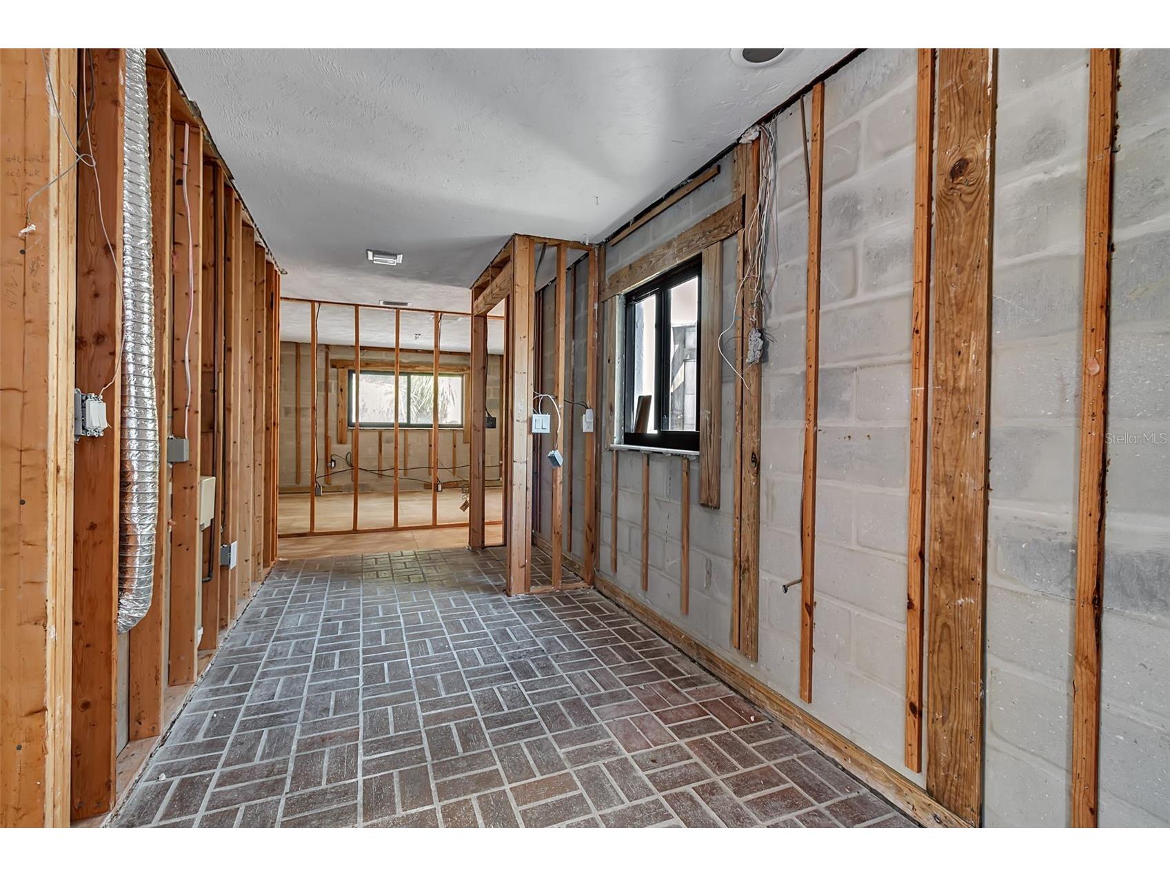 1040 Sylvan Drive Sarasota FL 34234 - WHITAKER BAYOU A4687776 image17