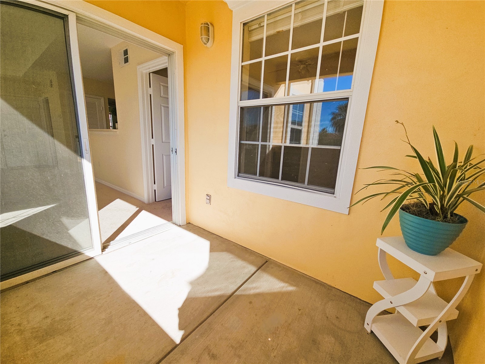 1040 Villagio Circle #201 Sarasota FL 34237 A4680583 image11