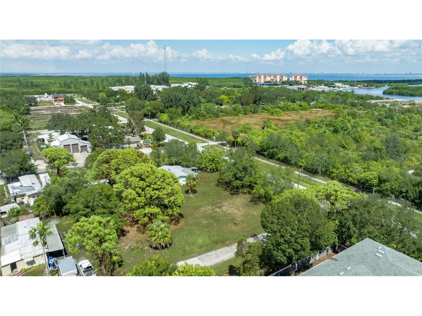 10400 Snug Harbor Road NE Saint Petersburg FL 33702 TB8308820 image1