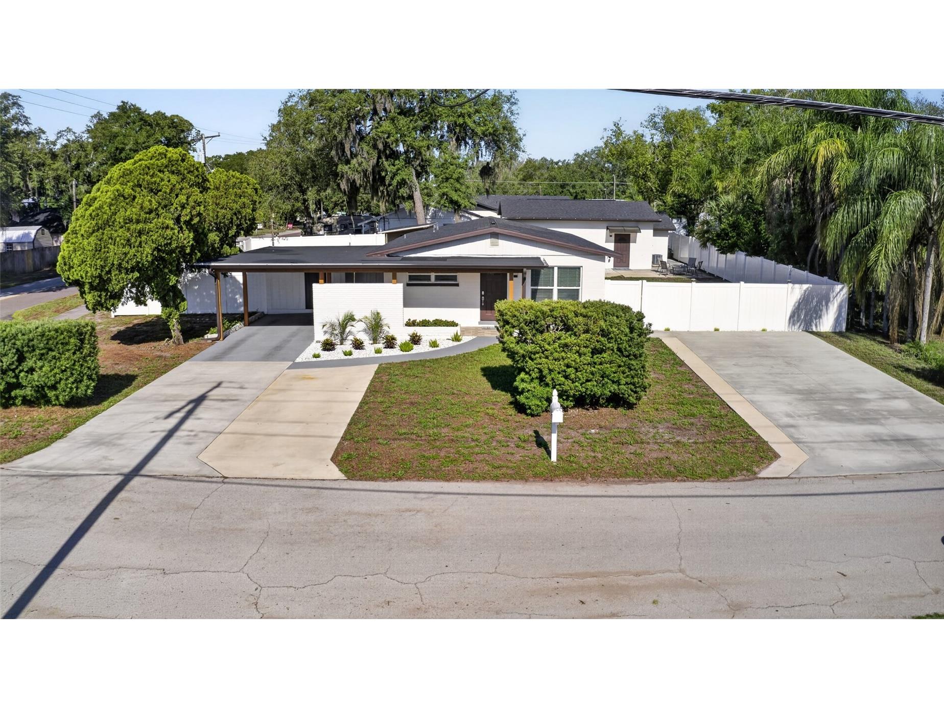 10402 N Pawnee Avenue Tampa FL 33617 TB8511255 image70