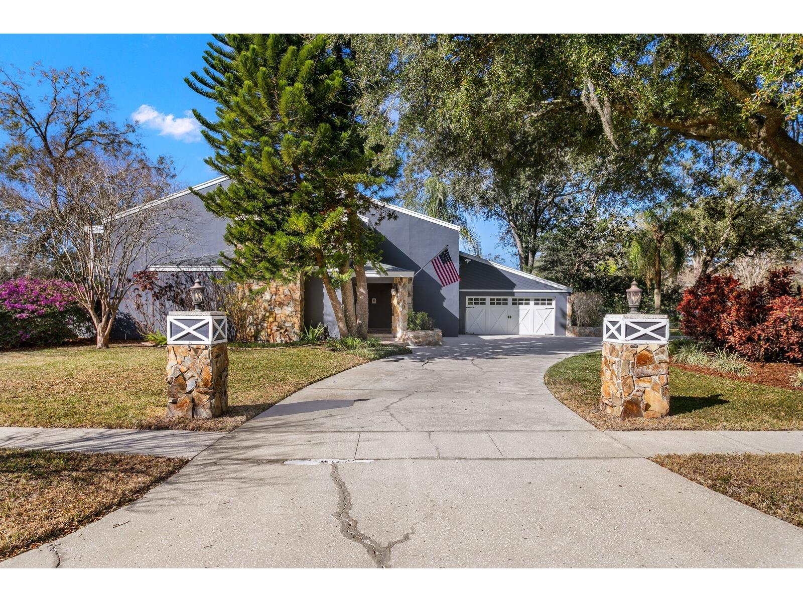 10402 Oakbrook Drive Tampa FL 33618 TB8473311 image14