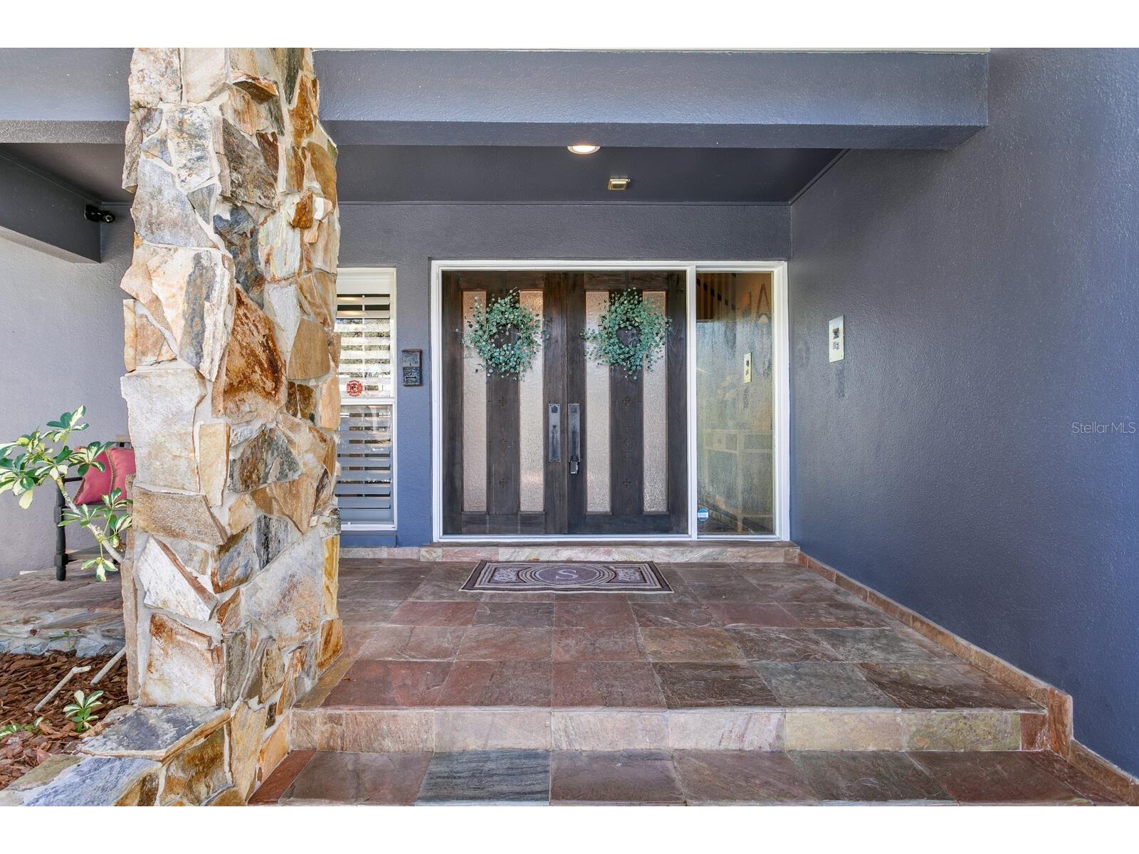 10402 Oakbrook Drive Tampa FL 33618 TB8473311 image15