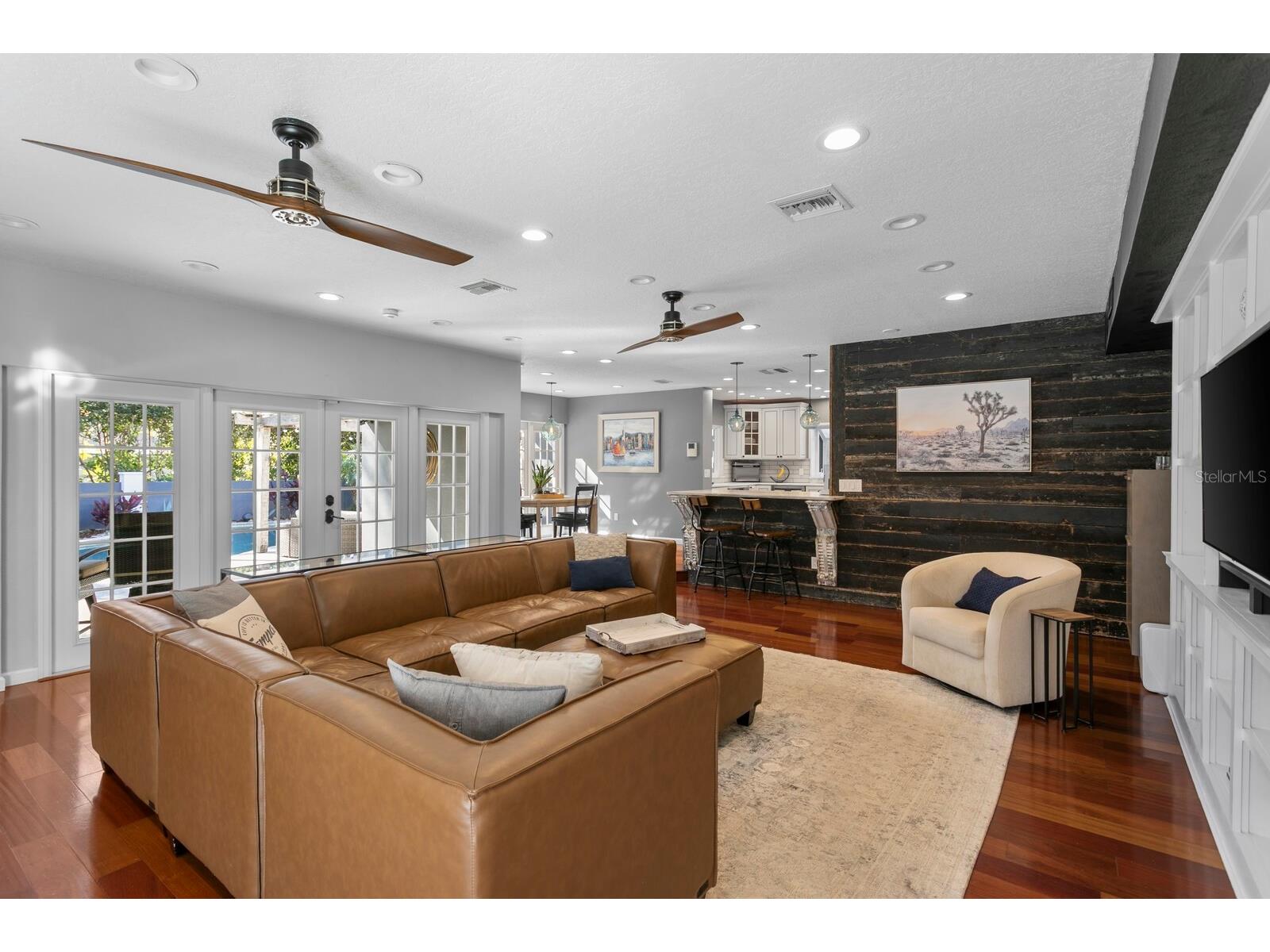 10402 Oakbrook Drive Tampa FL 33618 TB8473311 image24