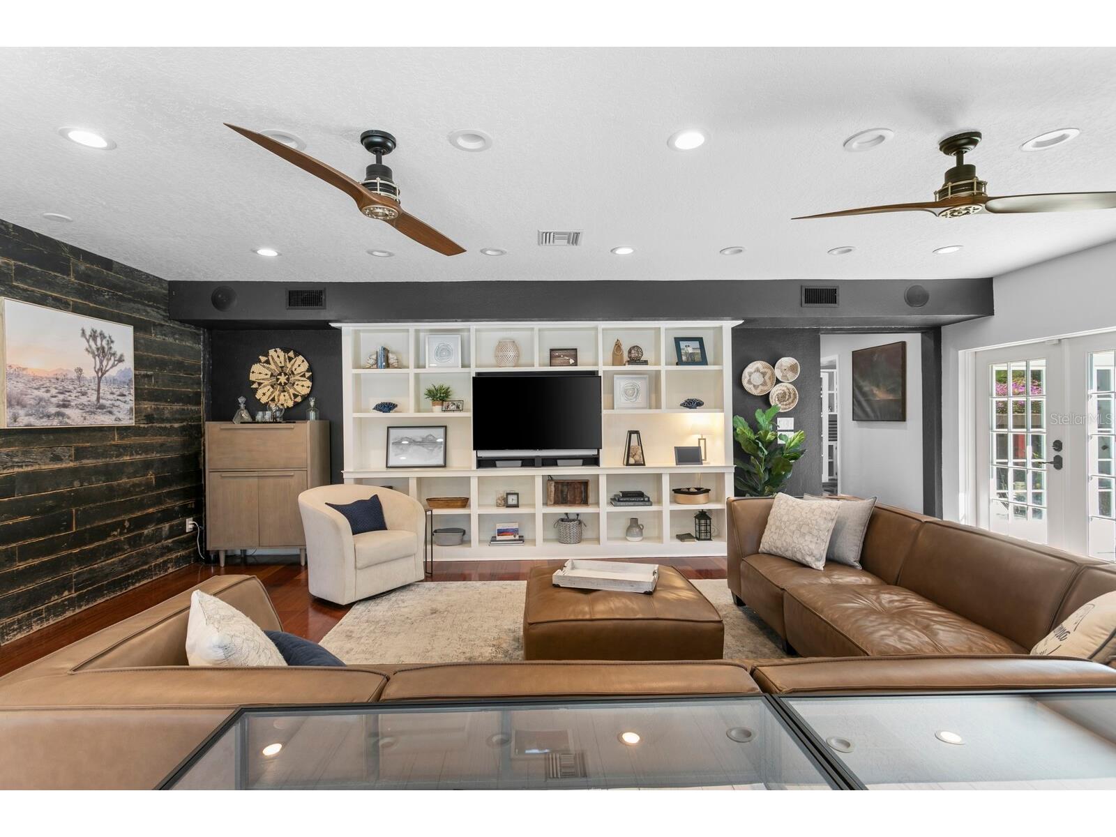 10402 Oakbrook Drive Tampa FL 33618 TB8473311 image26