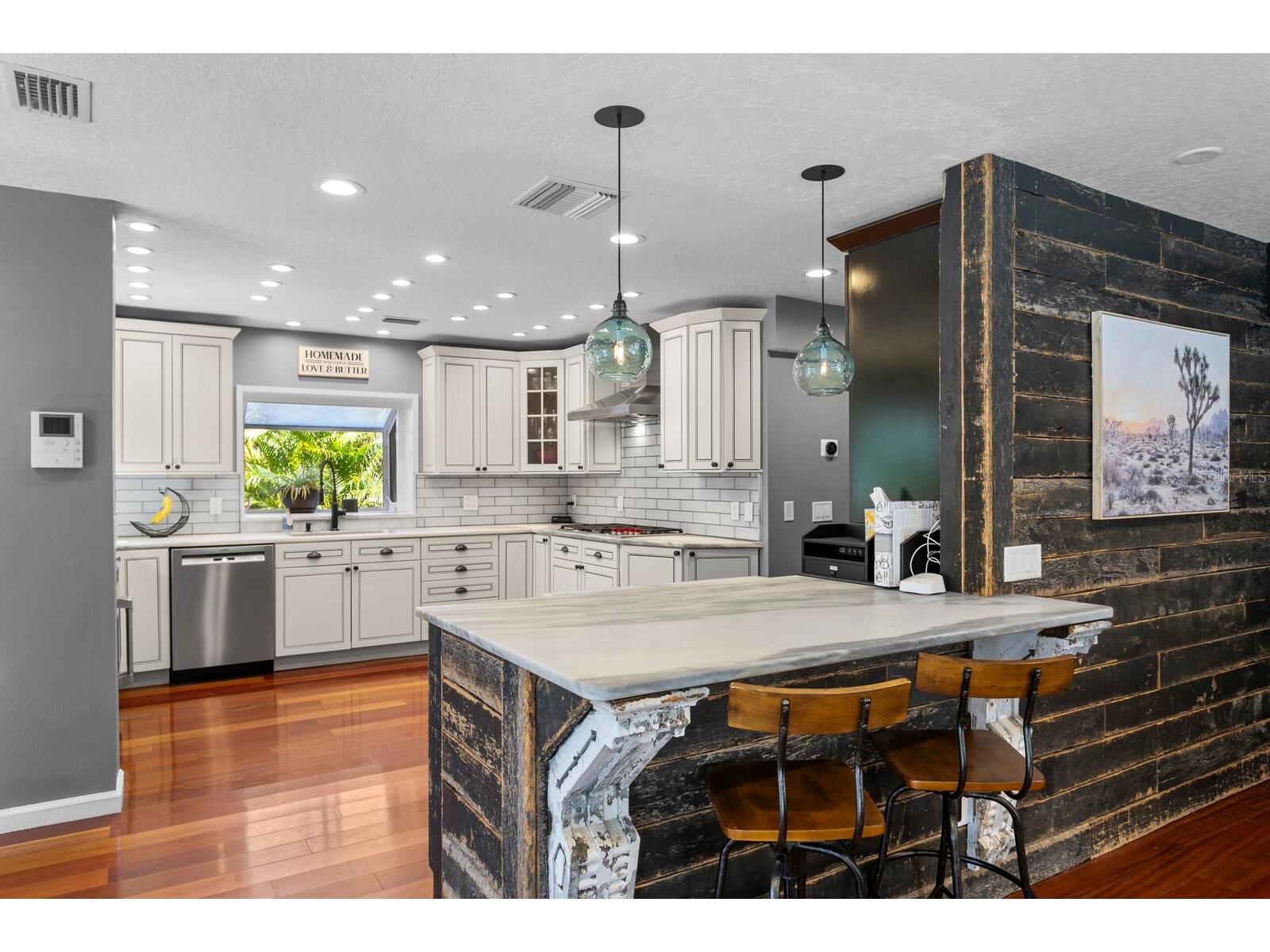 10402 Oakbrook Drive Tampa FL 33618 TB8473311 image33