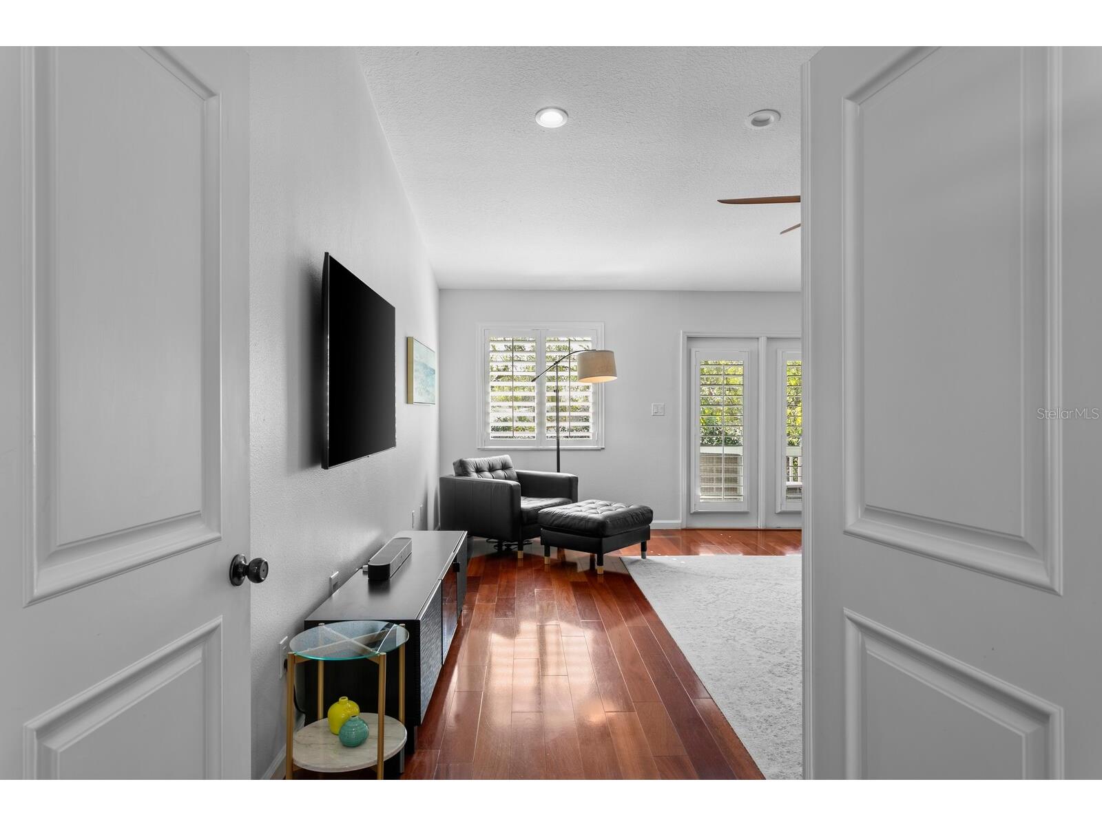 10402 Oakbrook Drive Tampa FL 33618 TB8473311 image50