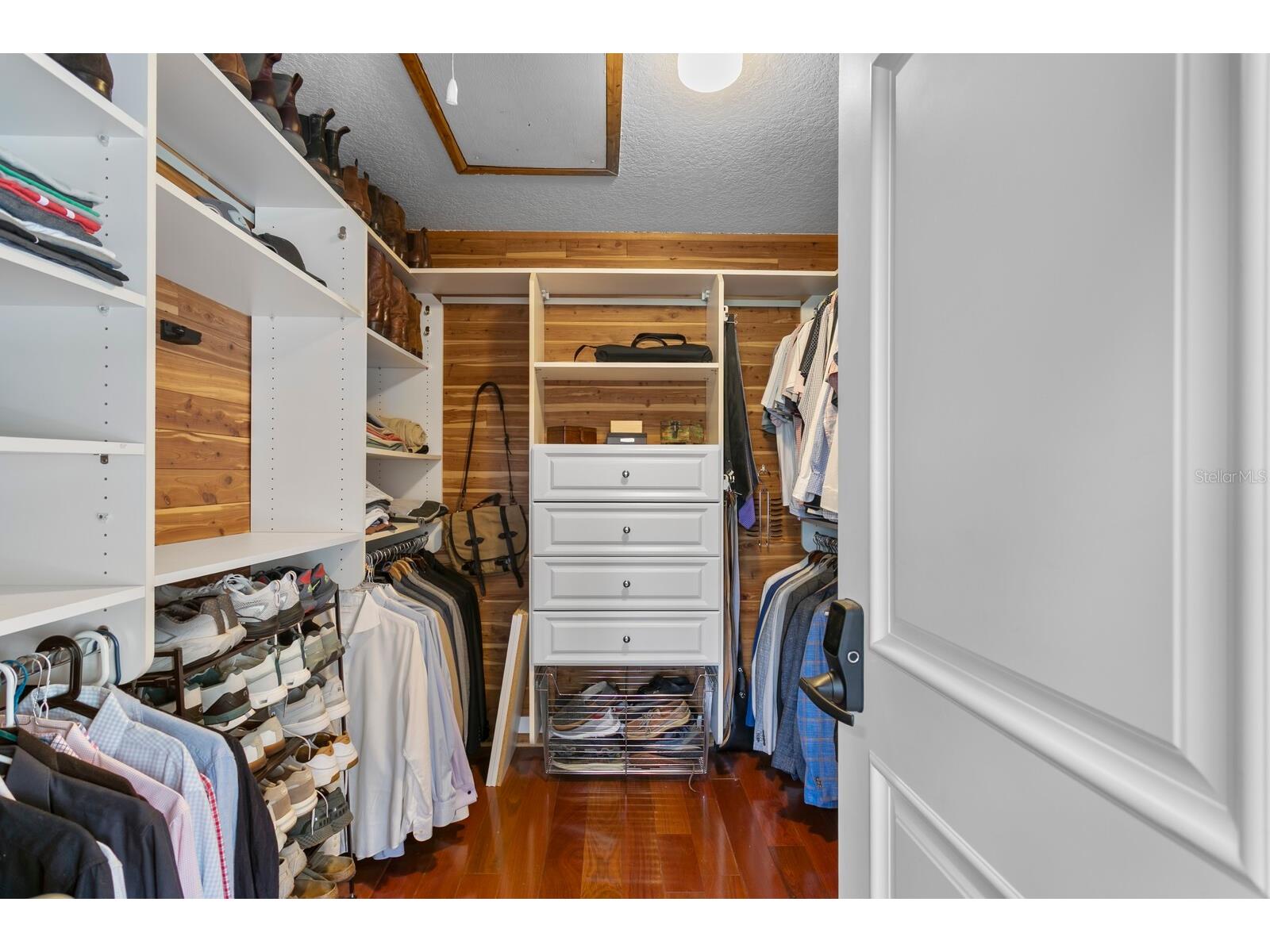 10402 Oakbrook Drive Tampa FL 33618 TB8473311 image56