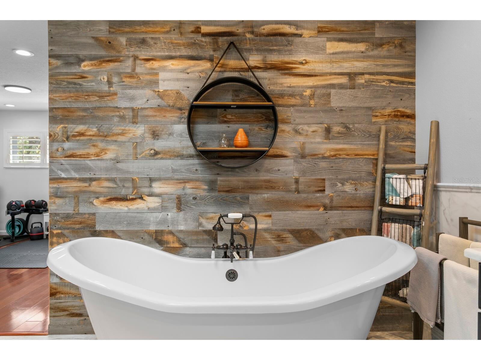 10402 Oakbrook Drive Tampa FL 33618 TB8473311 image61