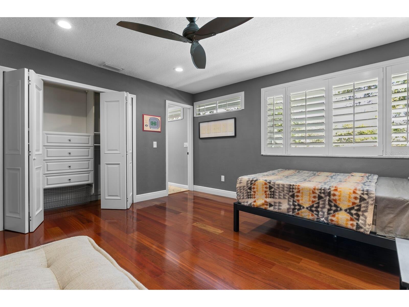 10402 Oakbrook Drive Tampa FL 33618 TB8473311 image70