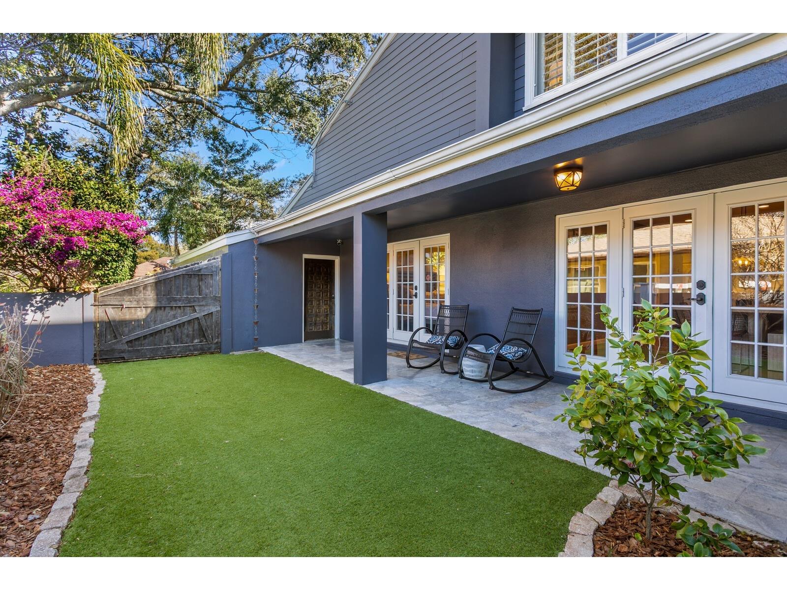 10402 Oakbrook Drive Tampa FL 33618 TB8473311 image76