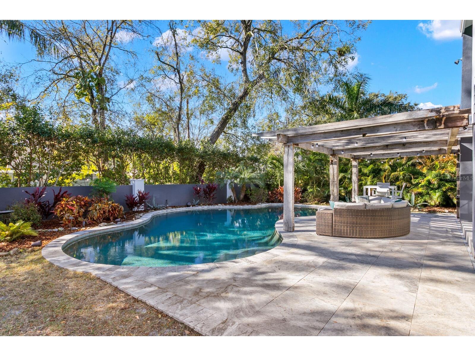 10402 Oakbrook Drive Tampa FL 33618 TB8473311 image81