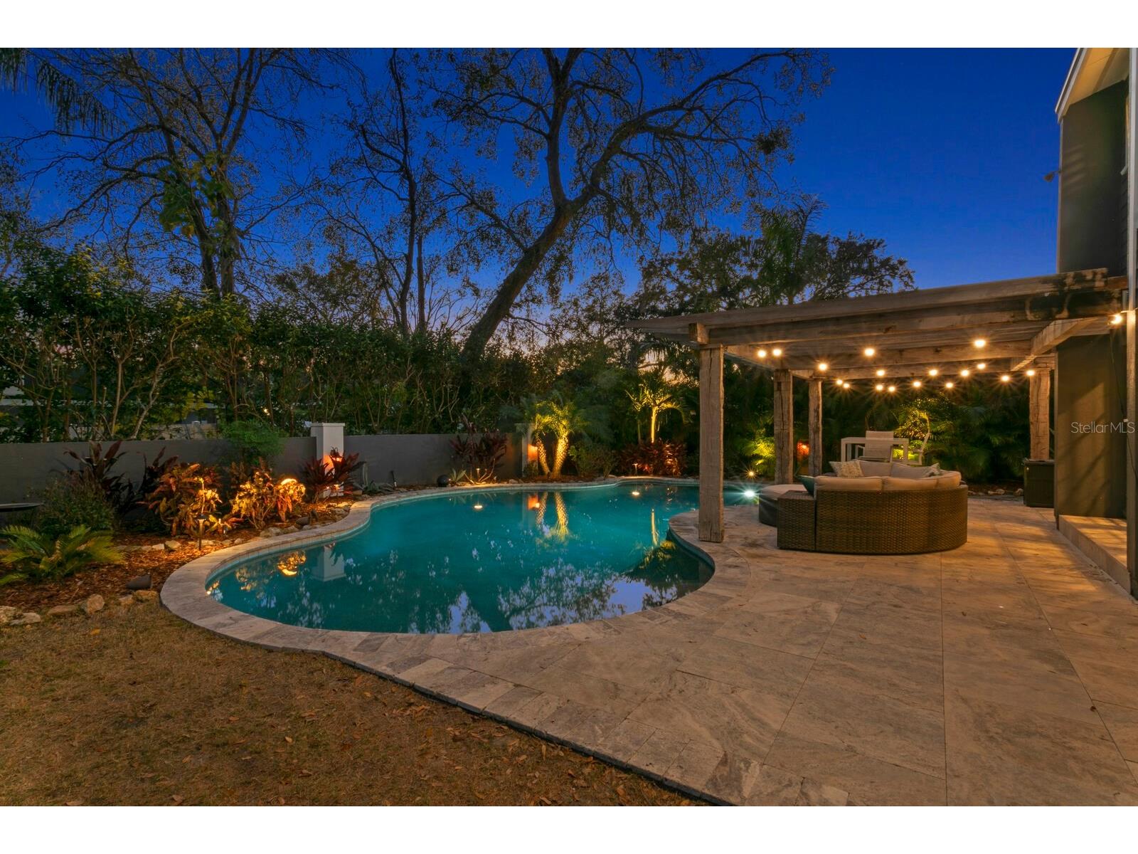 10402 Oakbrook Drive Tampa FL 33618 TB8473311 image92